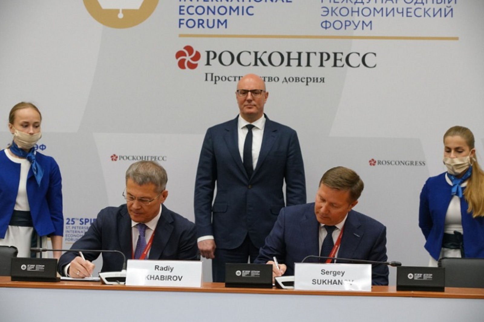 Олег Яровиков