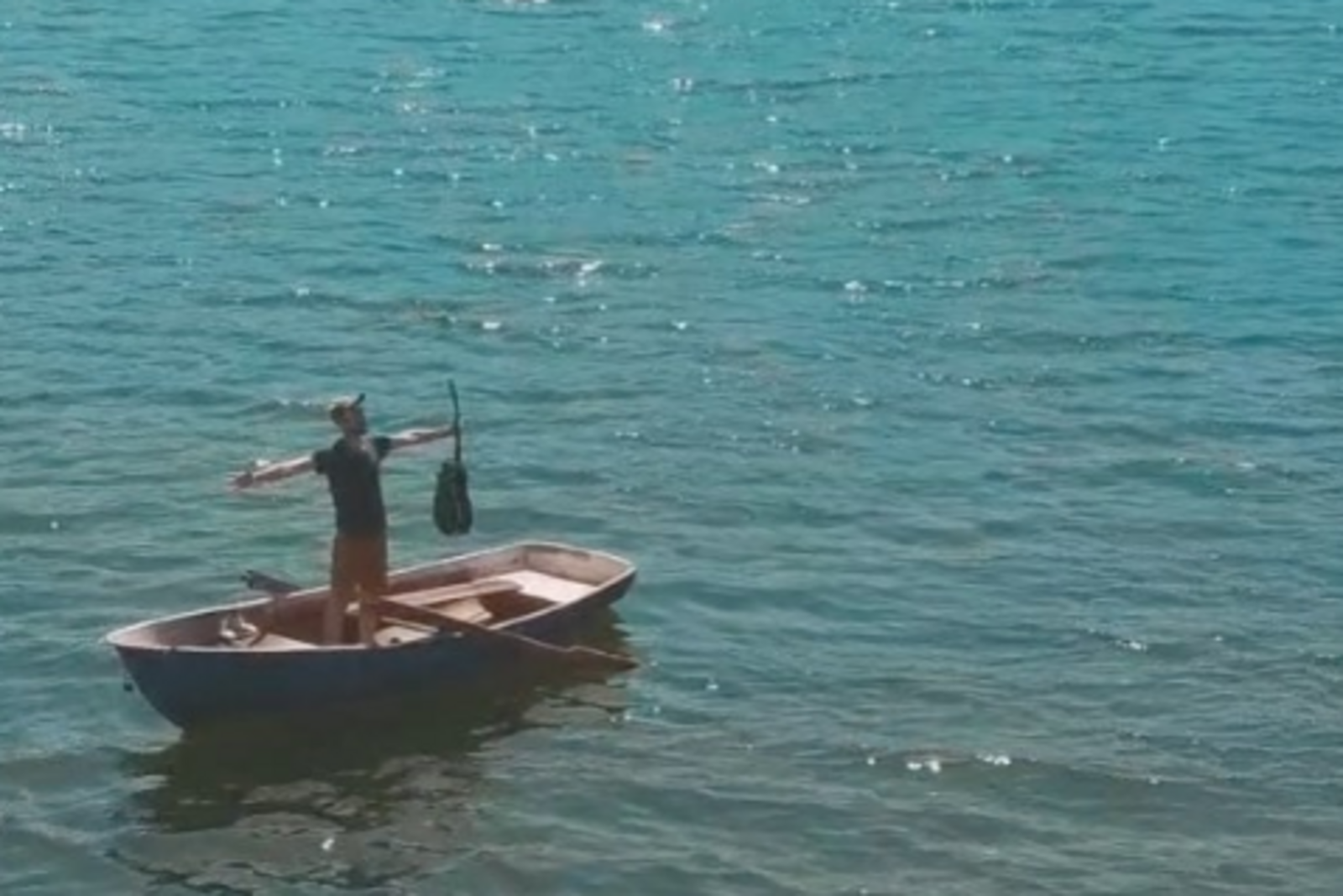 скриншот с видео