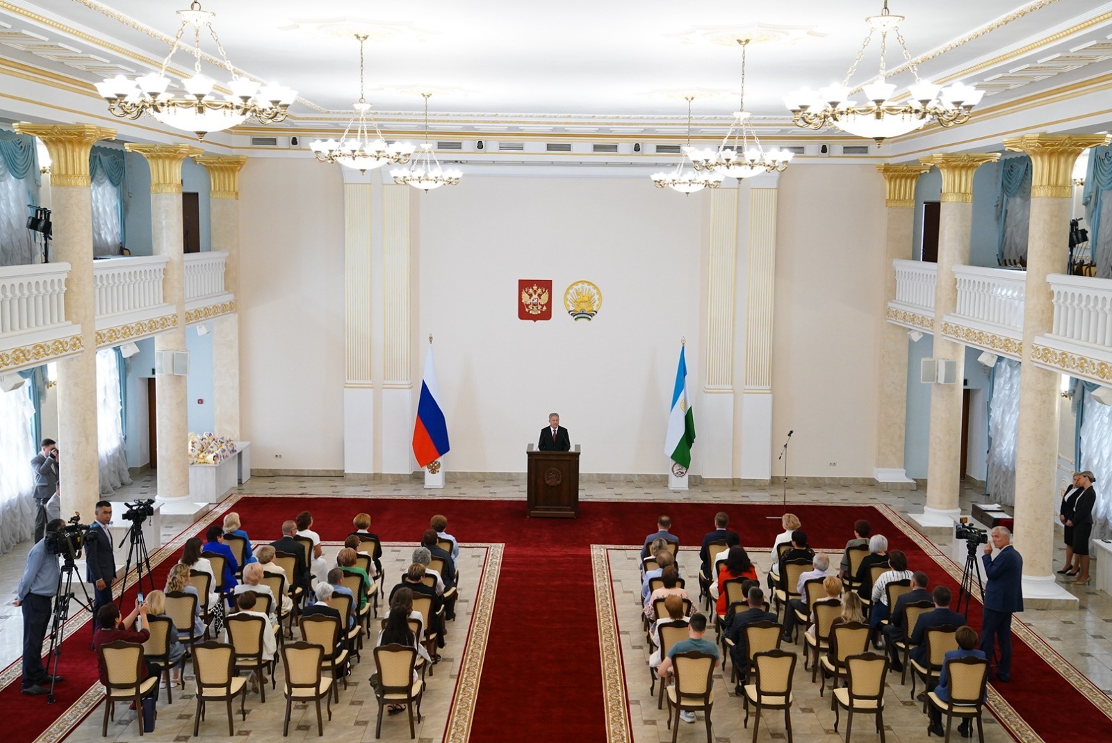 Олег Яровиков