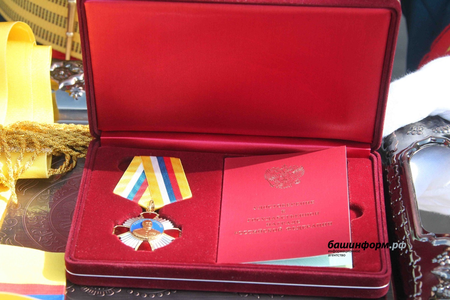 Олег Яровиков