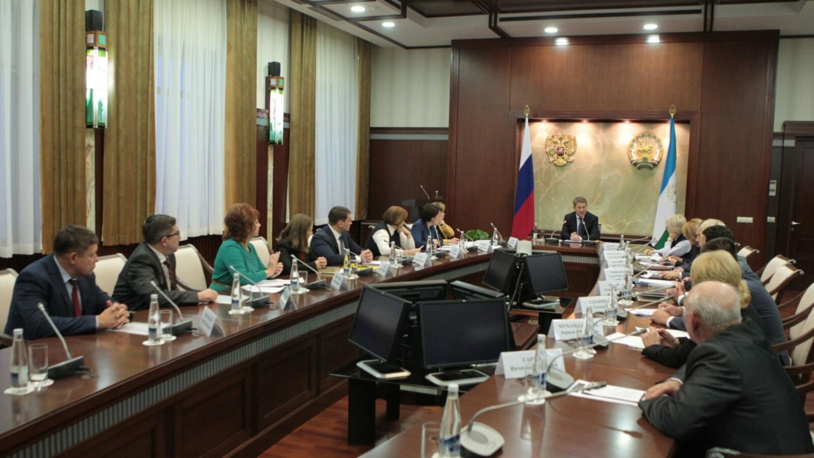 Олег Яровиков