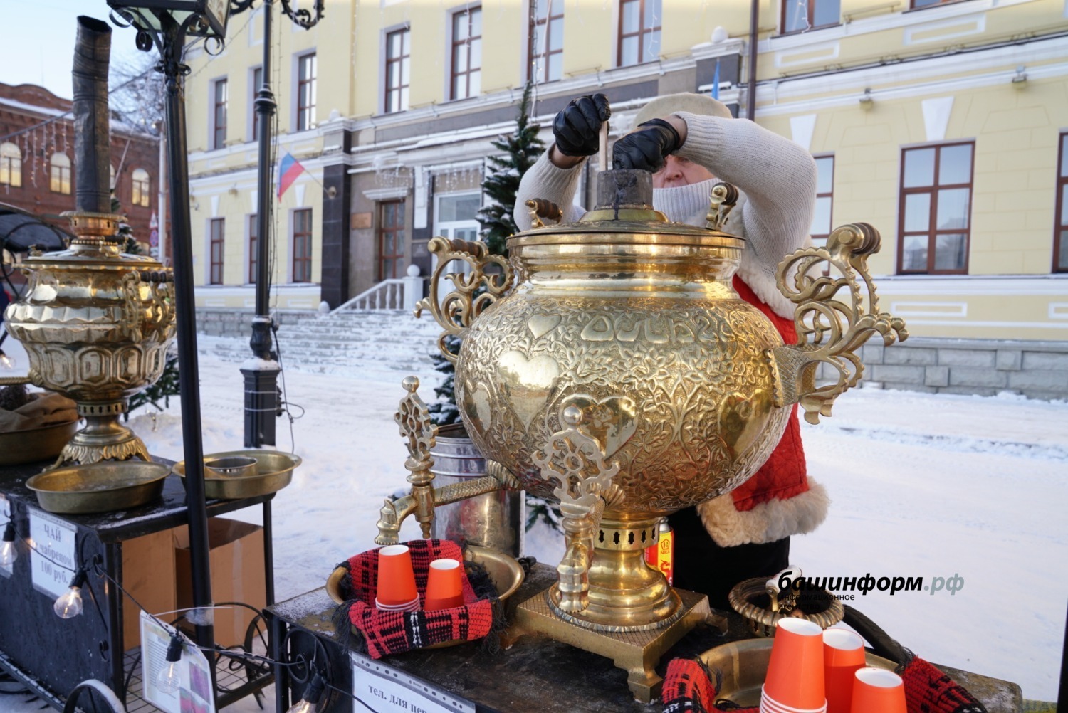 Олег Яровиков