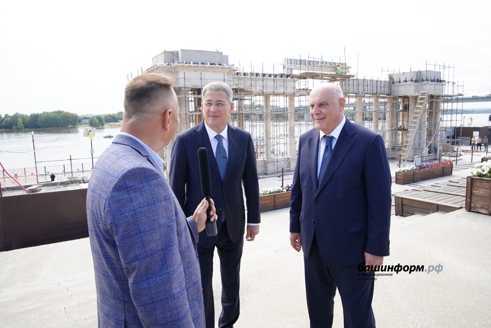 Олег Яровиков