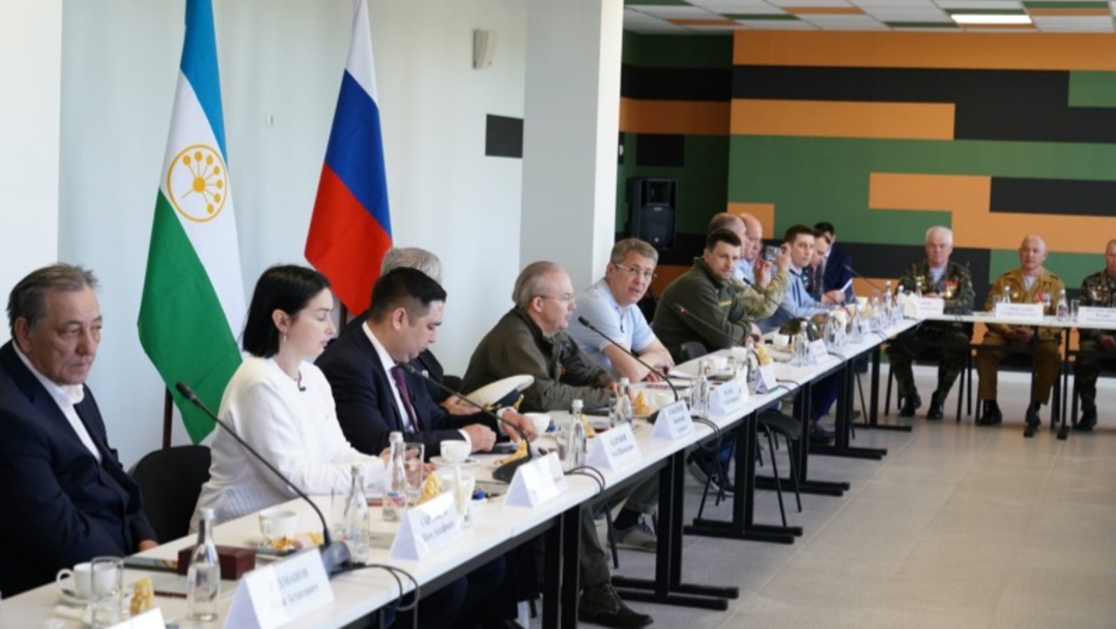 Олег Яровиков