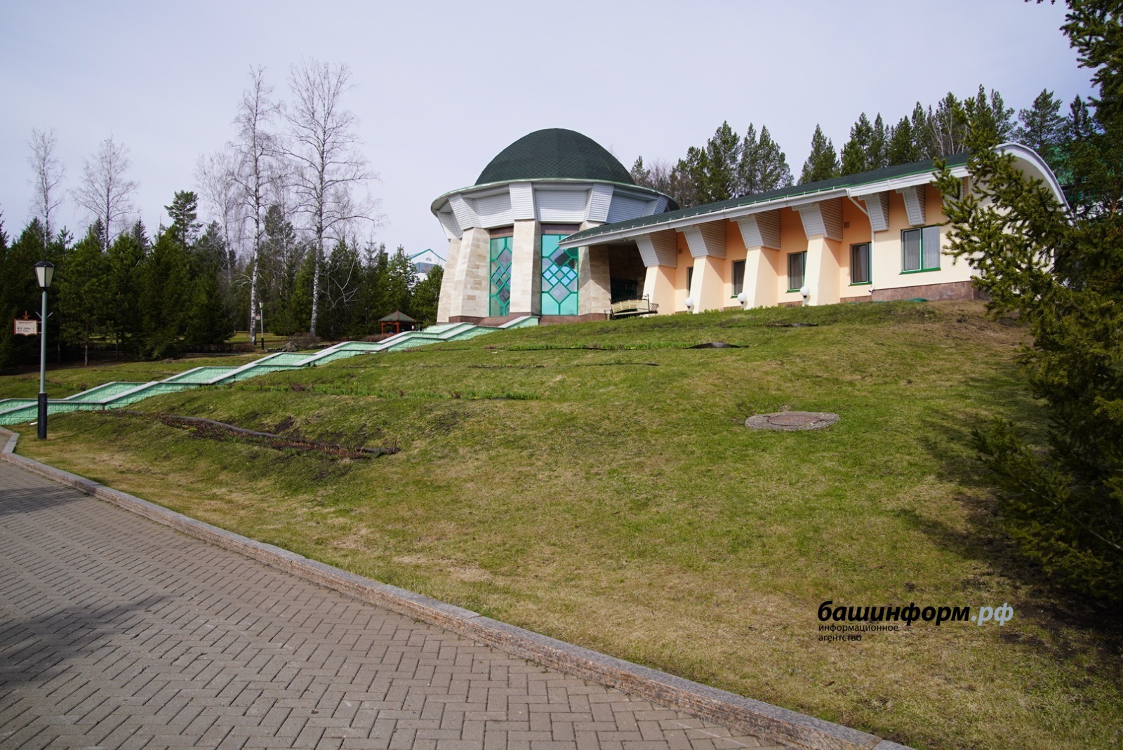 Олег  Яровиков