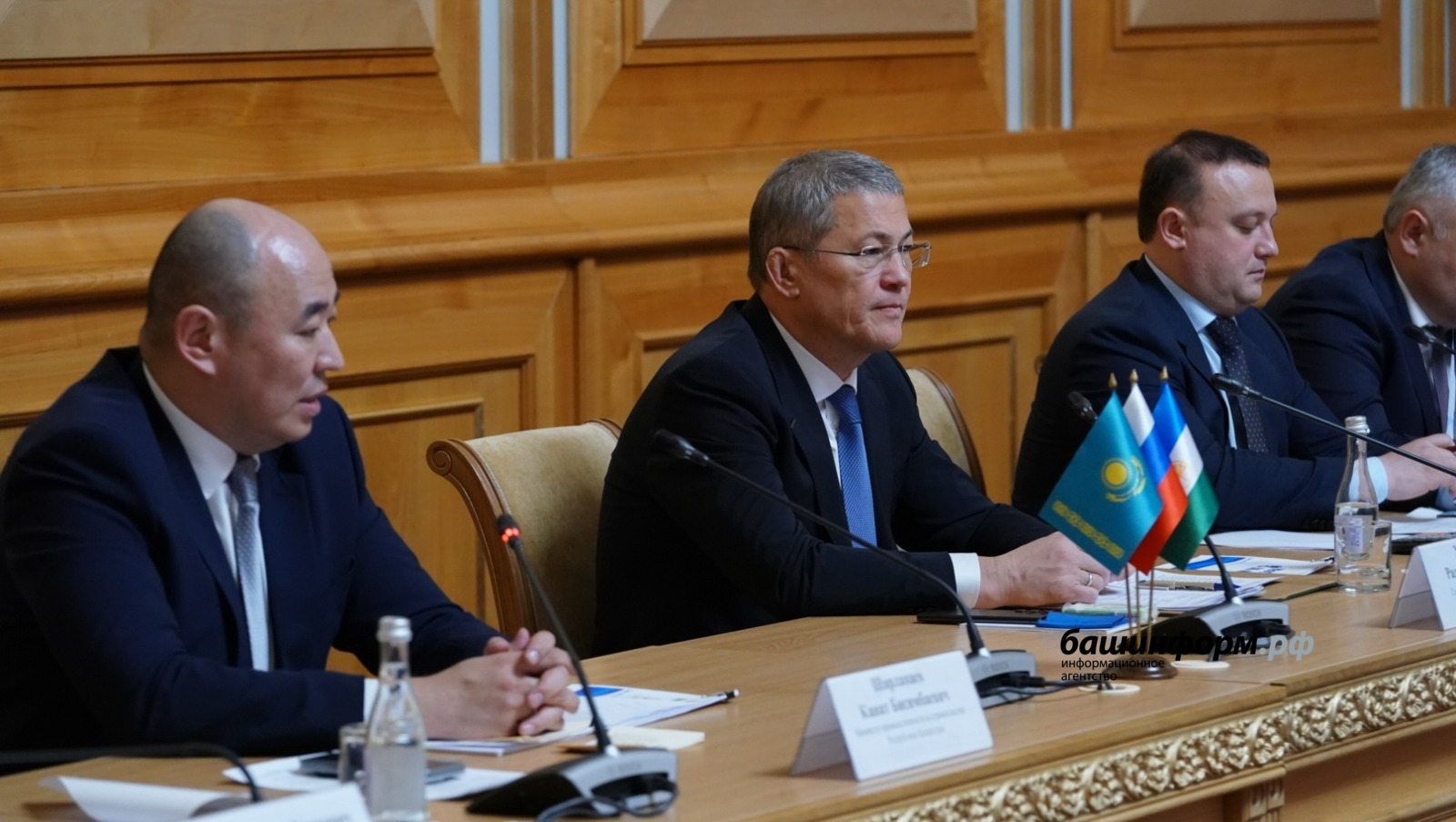 Олег Яровиков