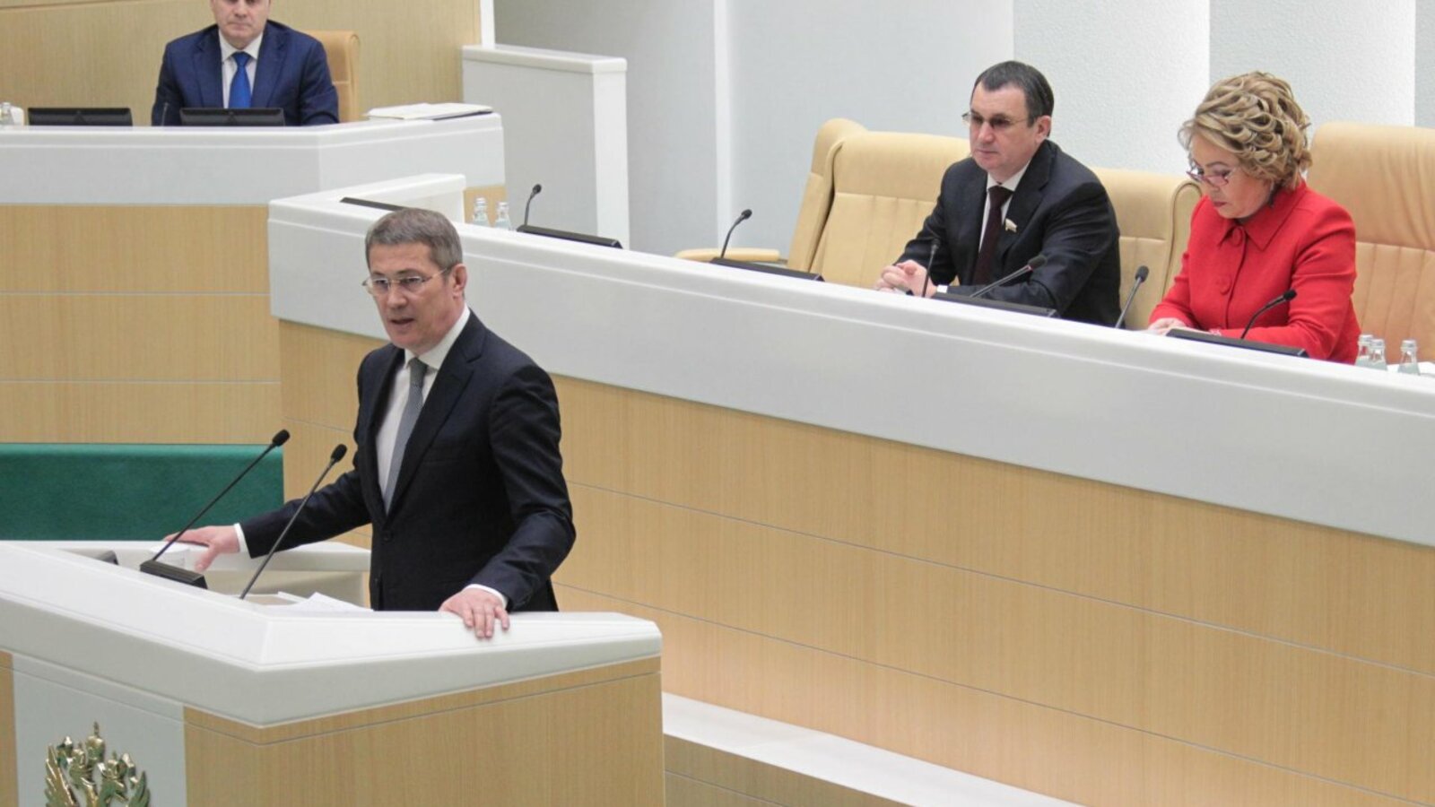 Олег Яровиков