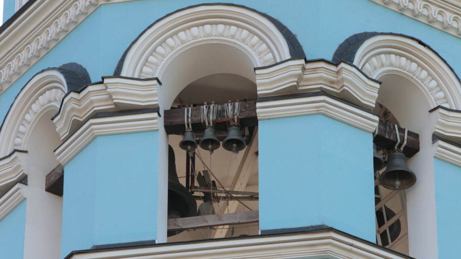 Олег Яровиков