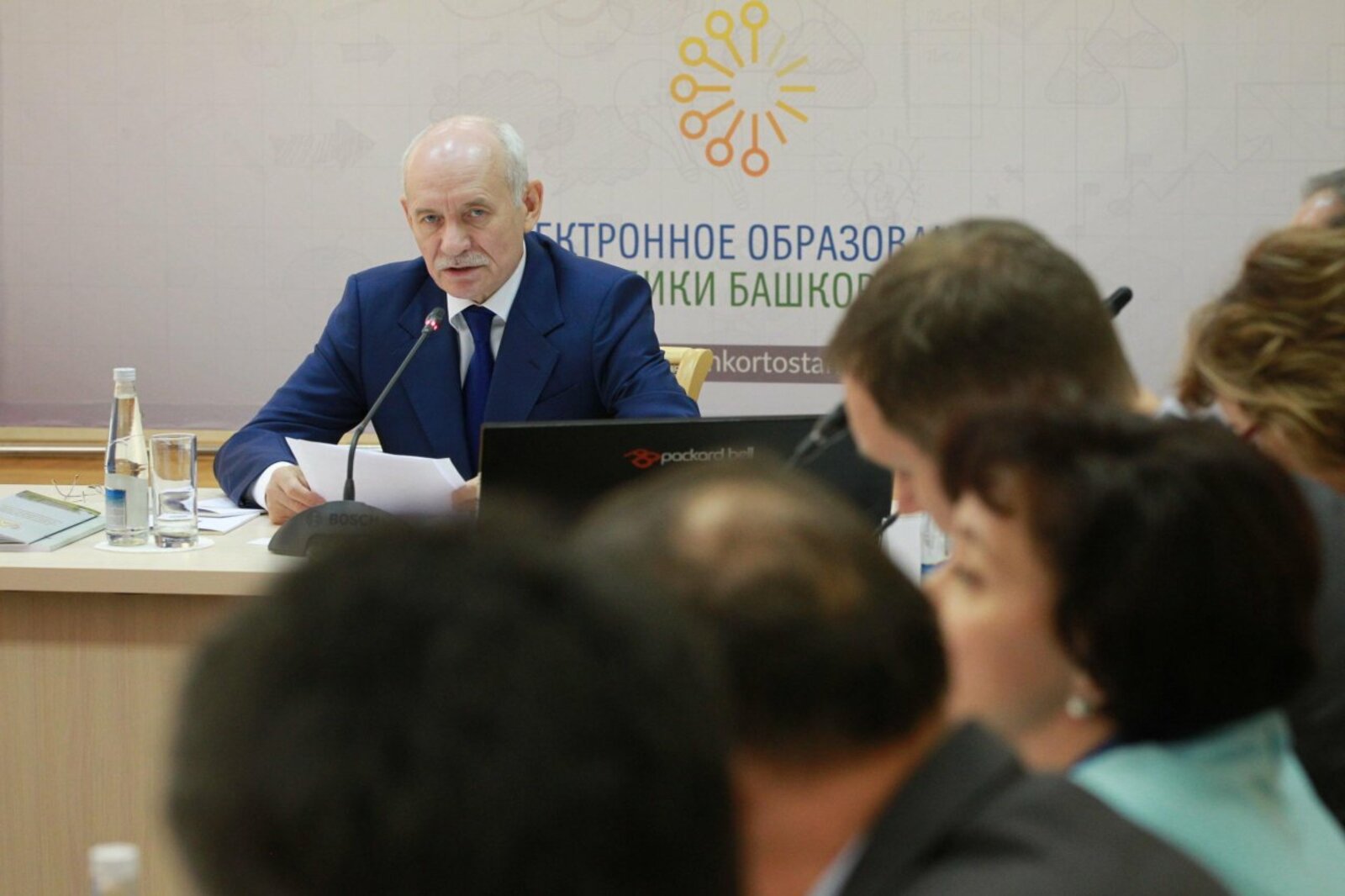 Олег Яровиков