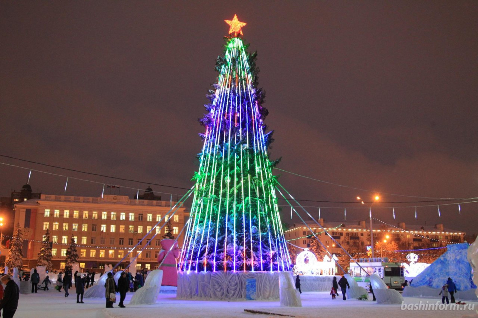 Олег Яровиков