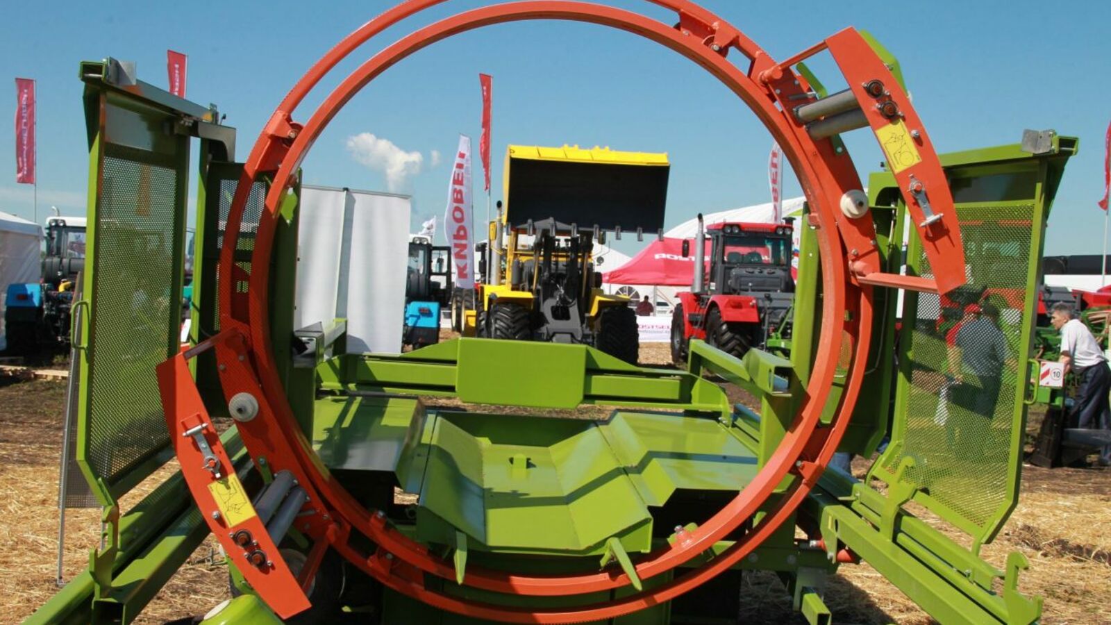 Олег Яровиков