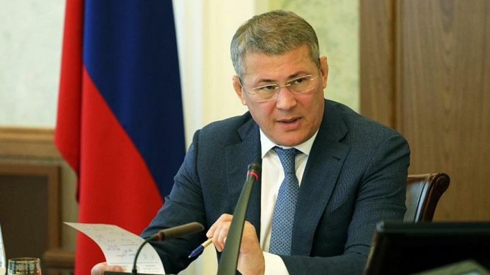 Олег Яровиков