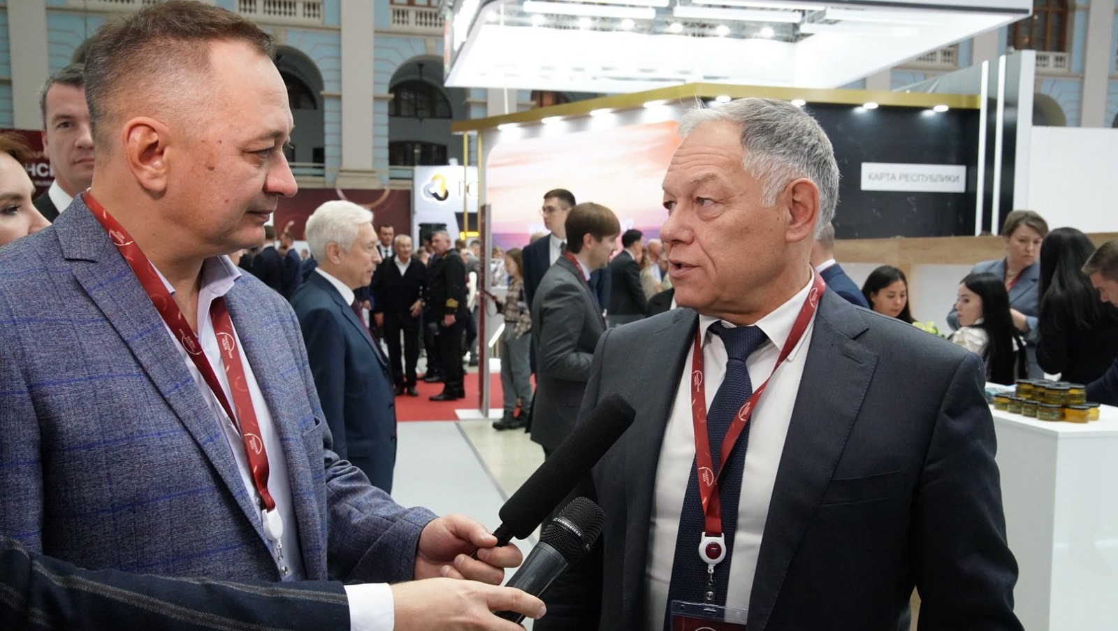 Олег Яровиков