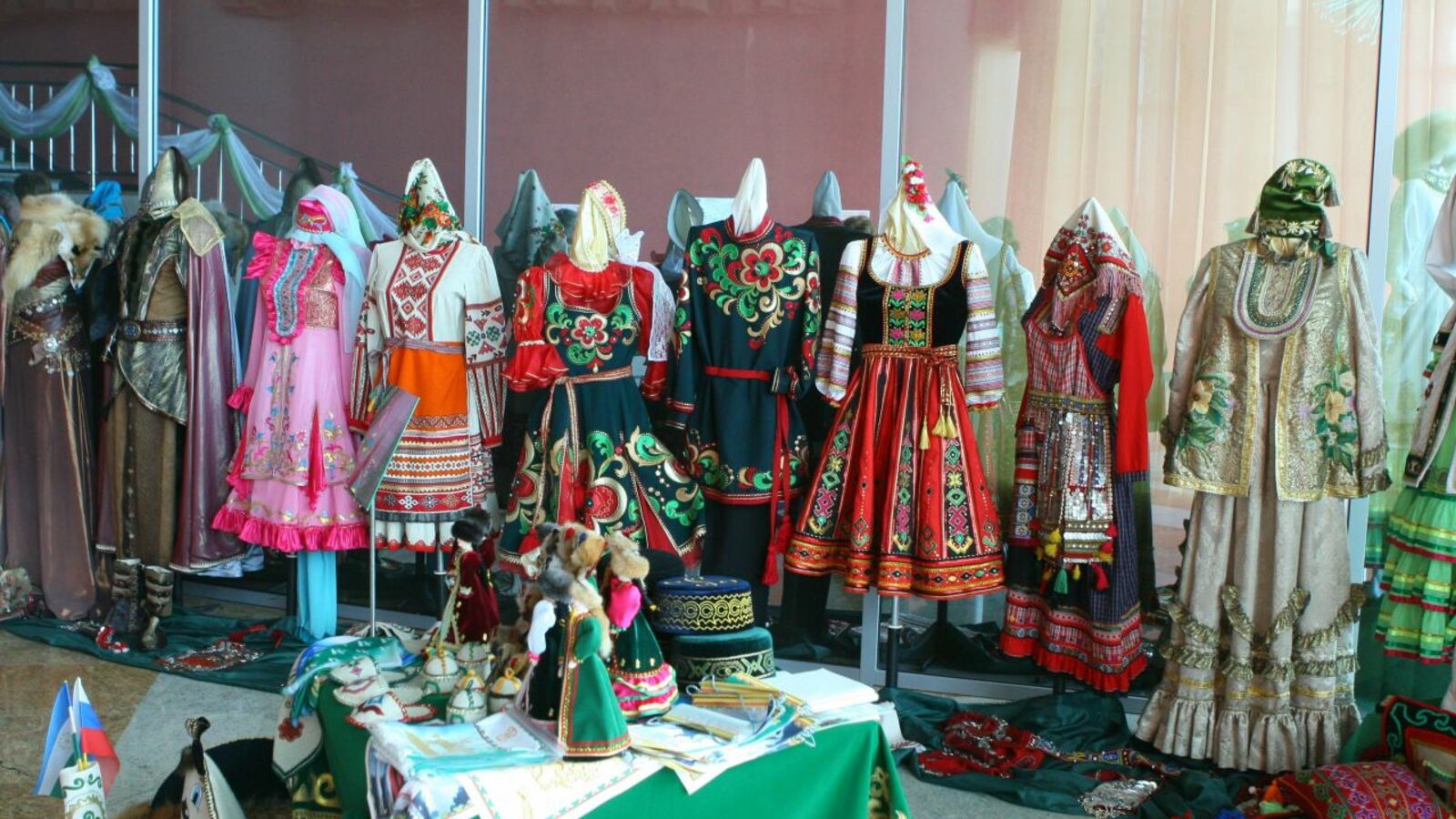 Олег Яровиков