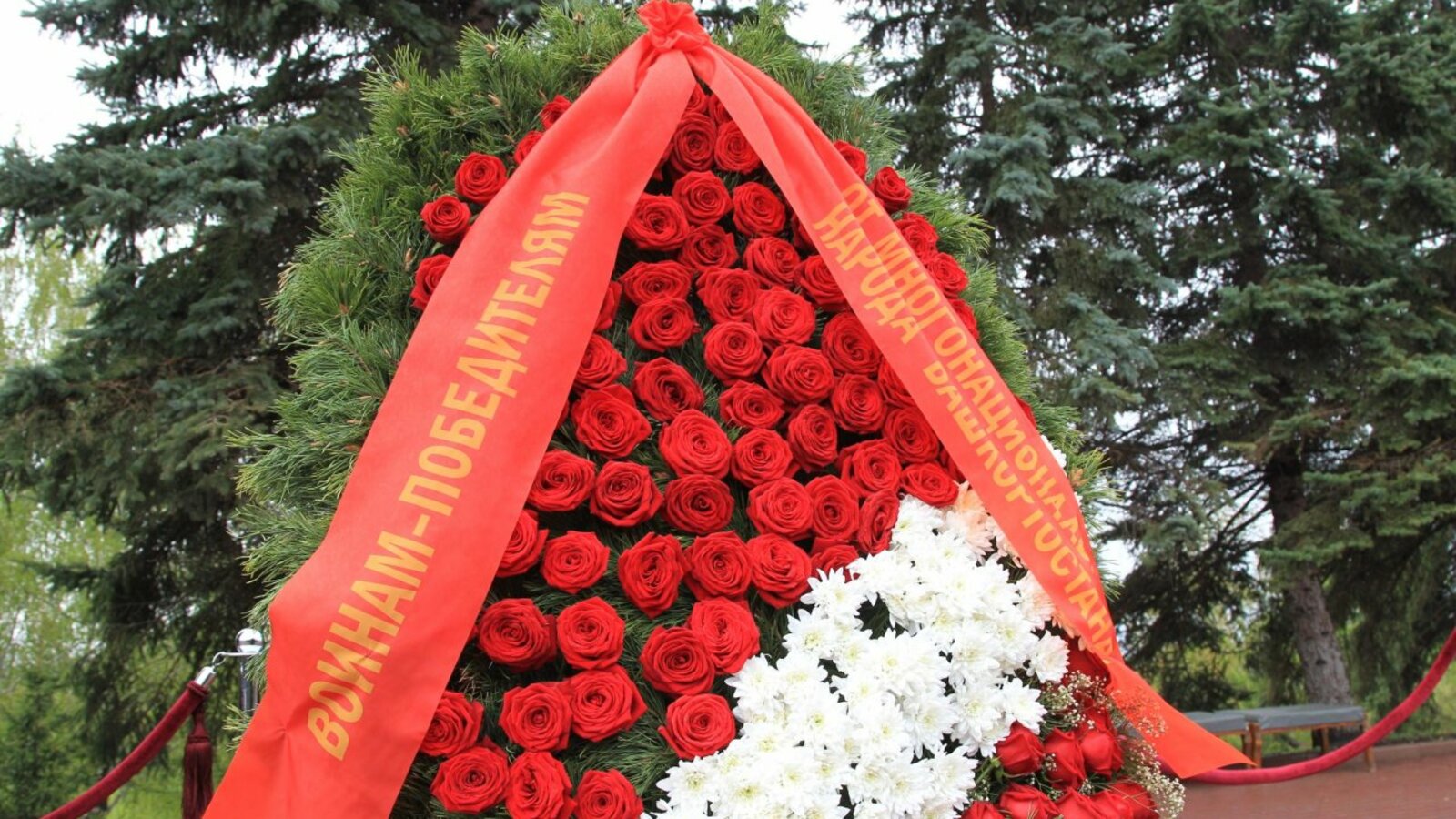 Олег Яровиков