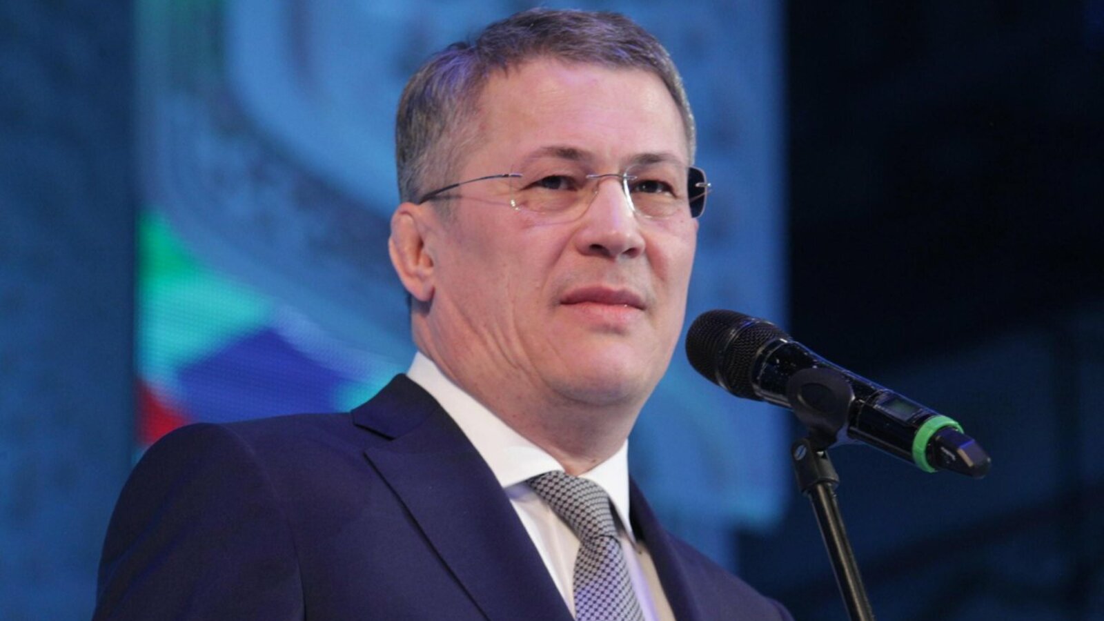 Олег Яровиков