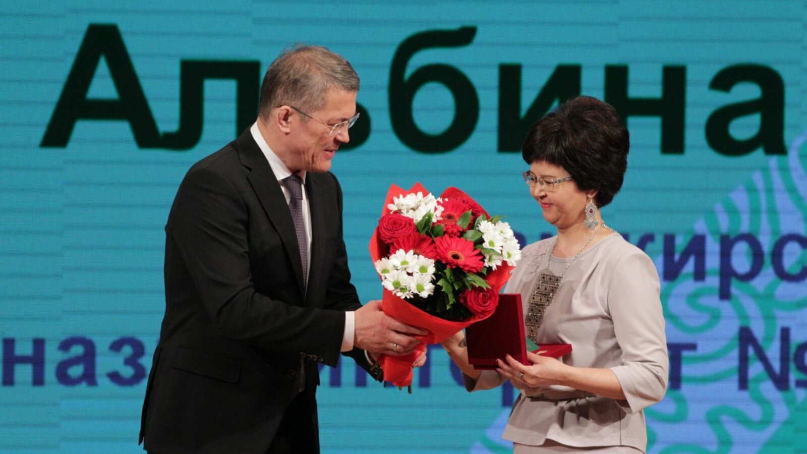 Олег Яровиков