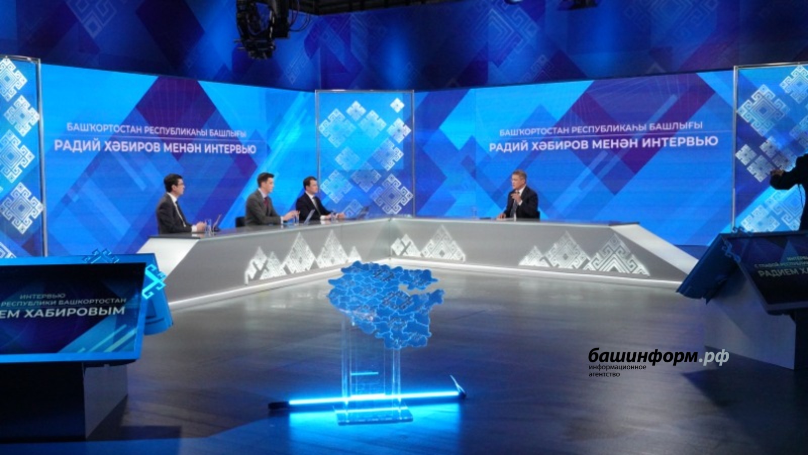 Олег Яровиков