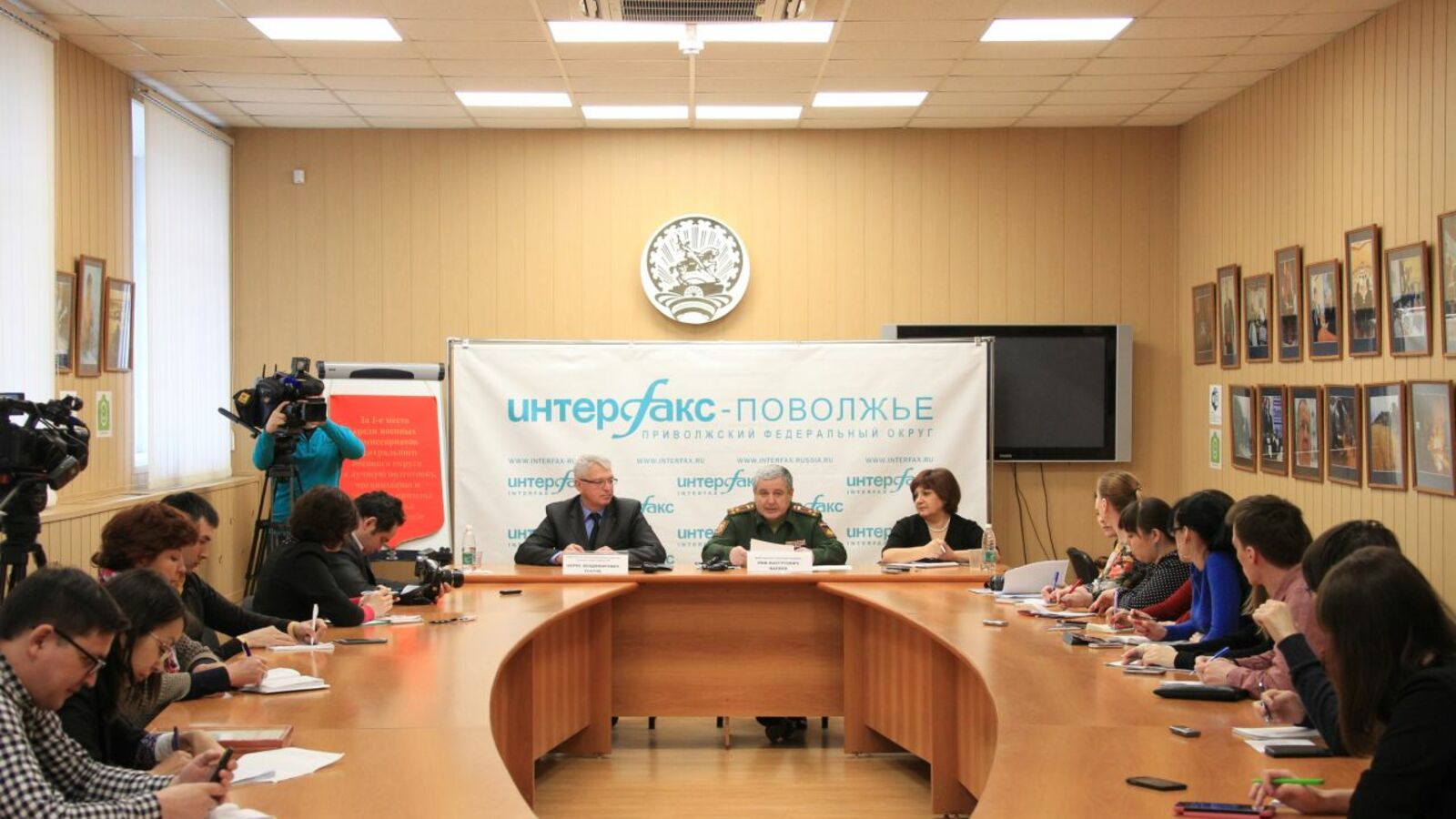 Олег Яровиков