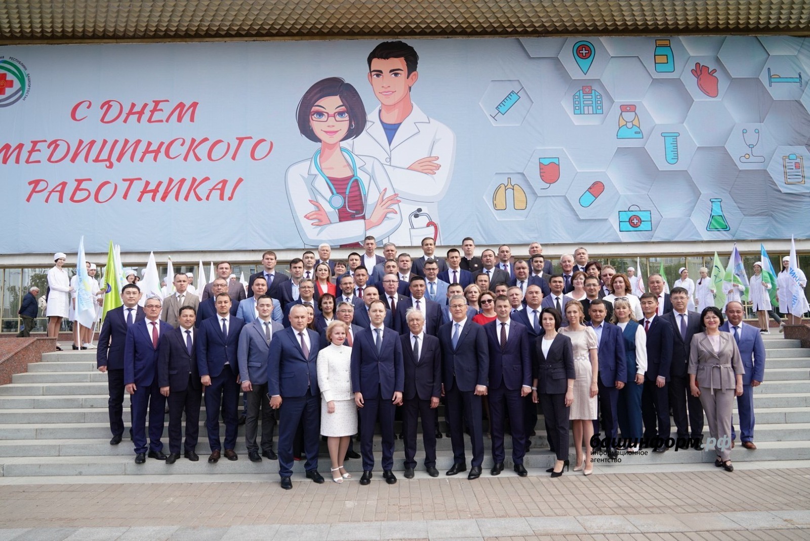 Олег Яровиков.