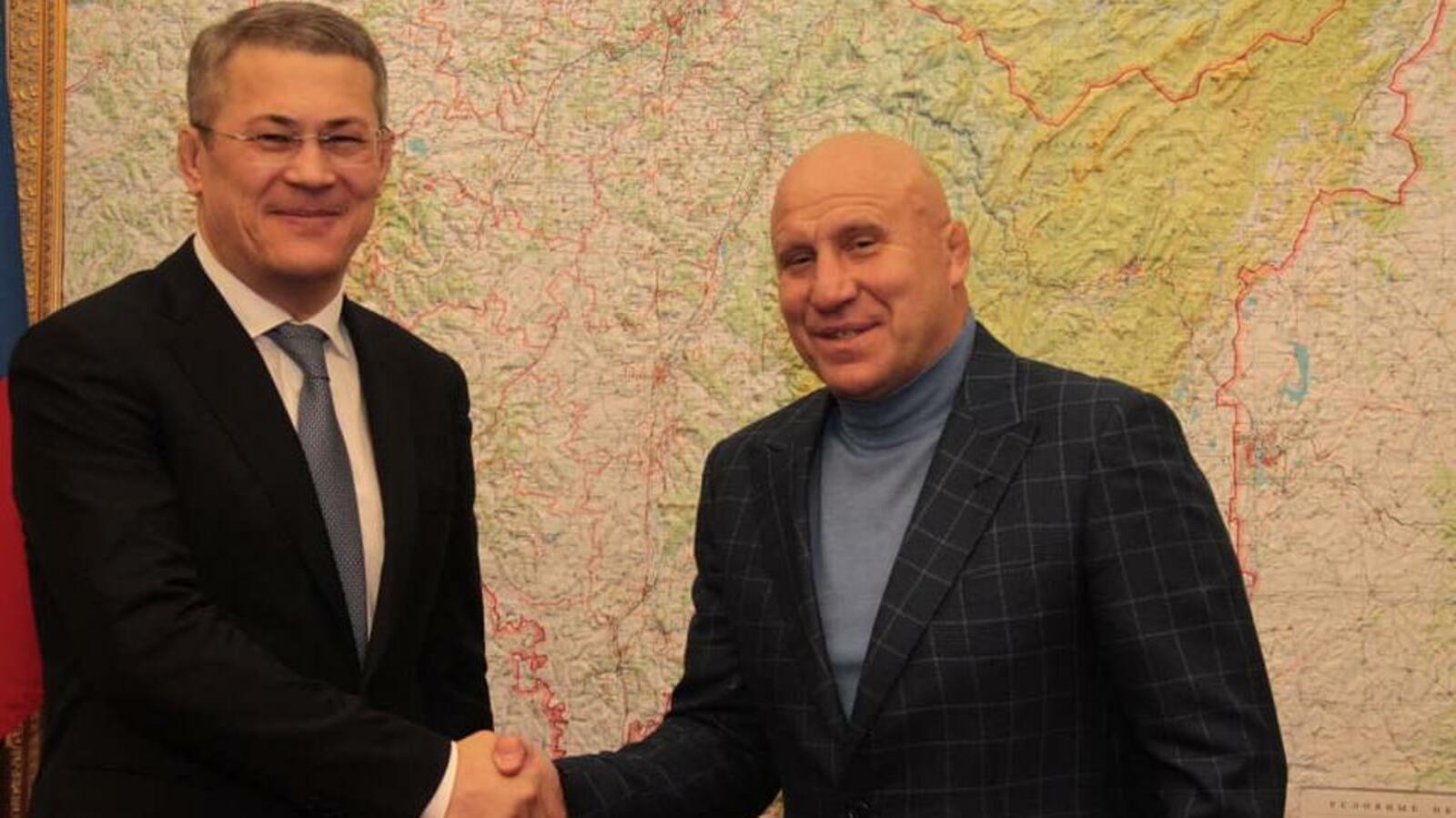 Олег Яровиков