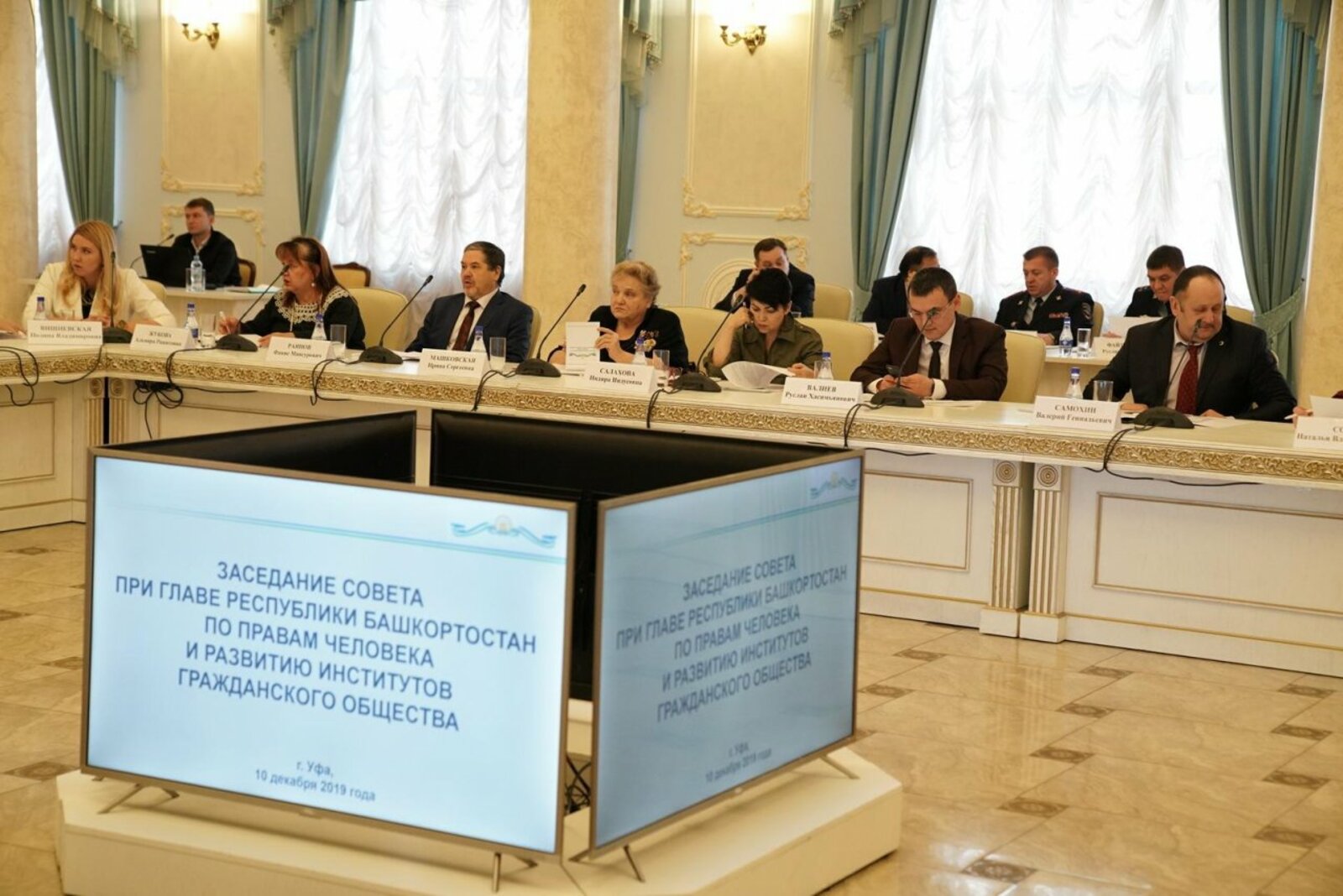 Олег Яровиков