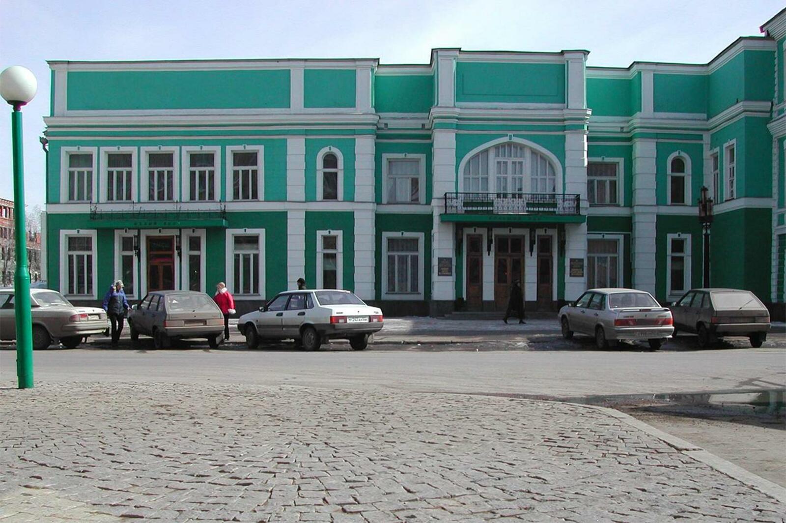 Олег Яровиков