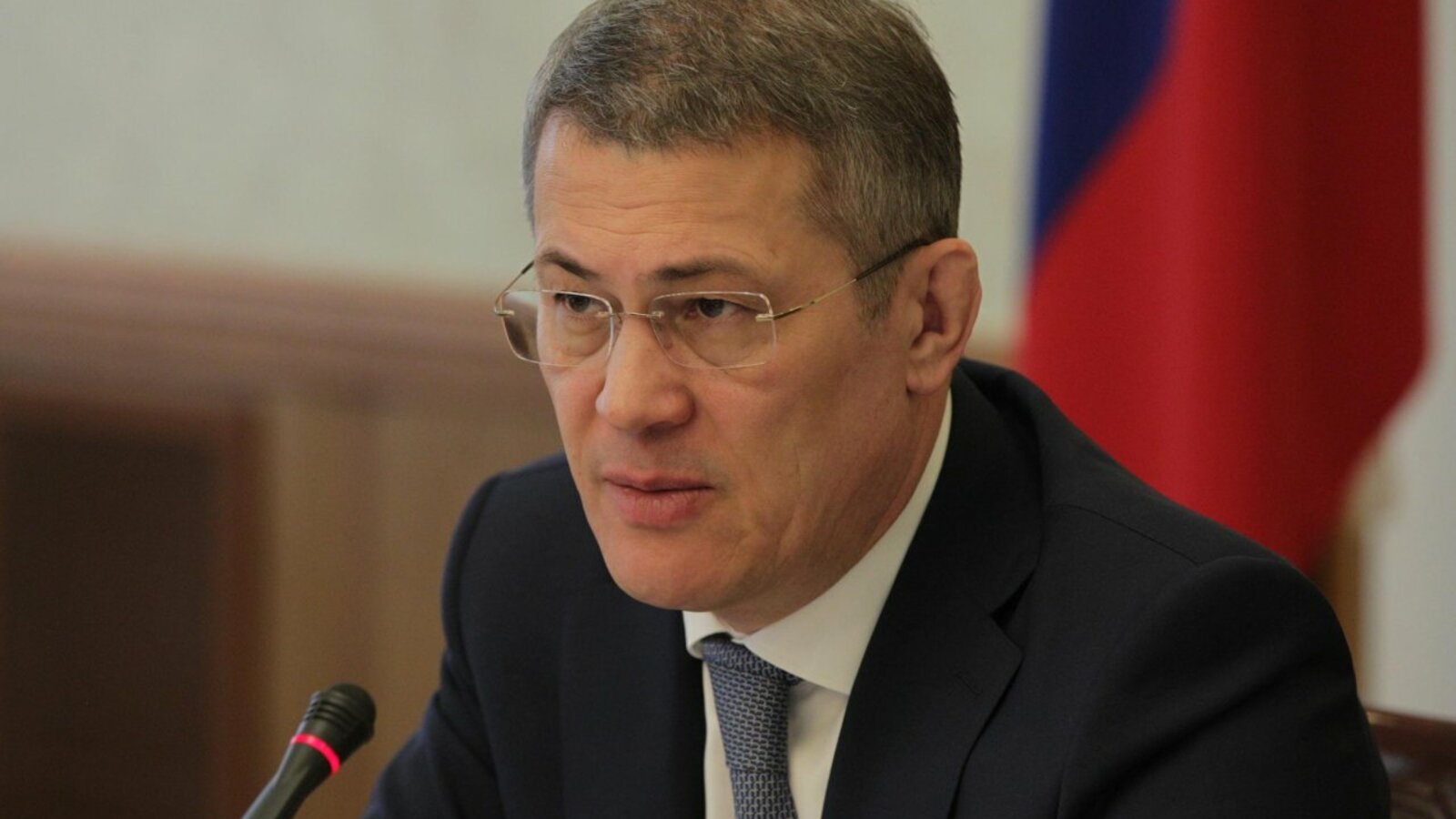 Олег Яровиков