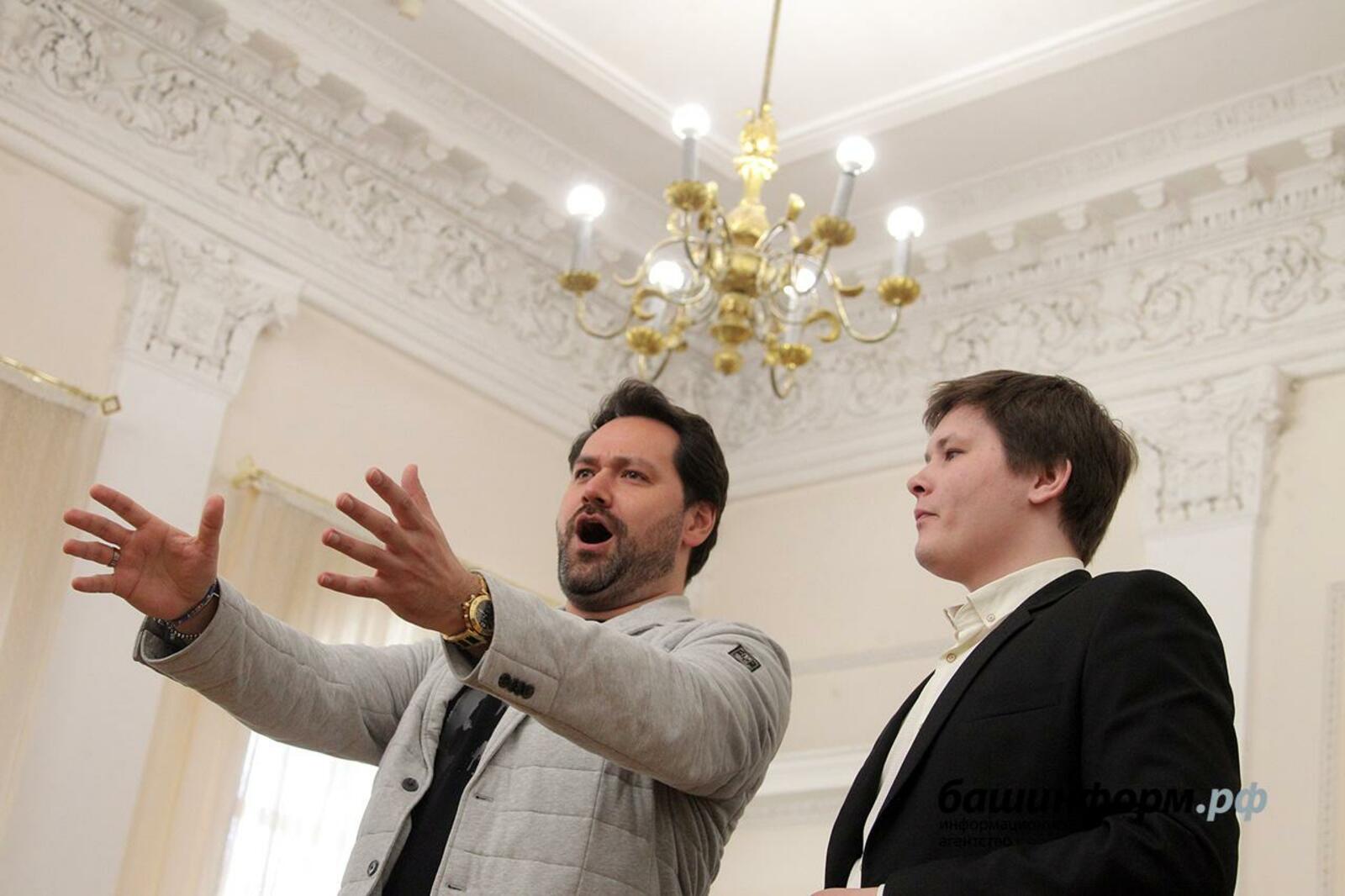 Олег Яровиков