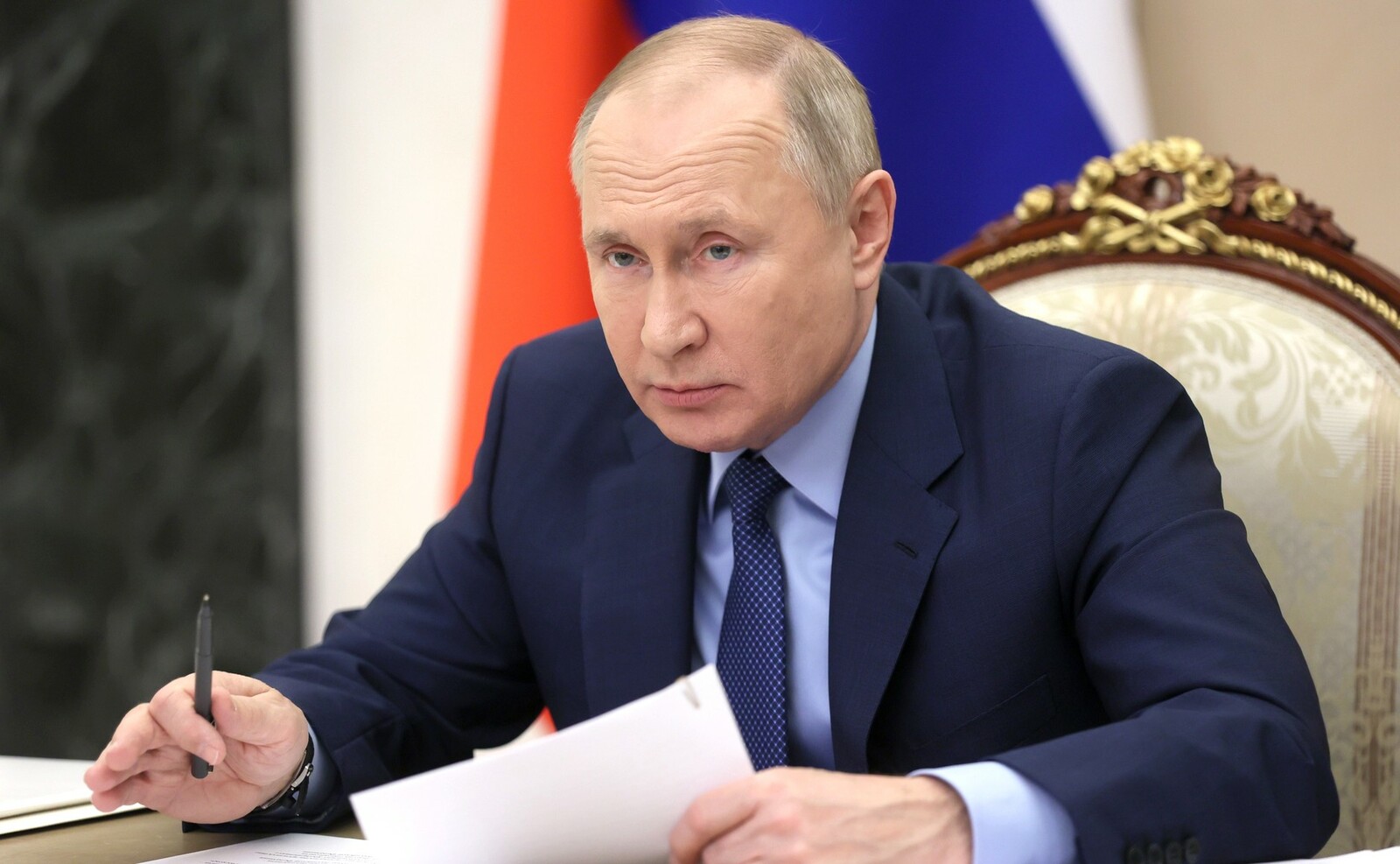 Владимир Путин поручил наказать владельцев шахты в Кузбассе, где погибли люди