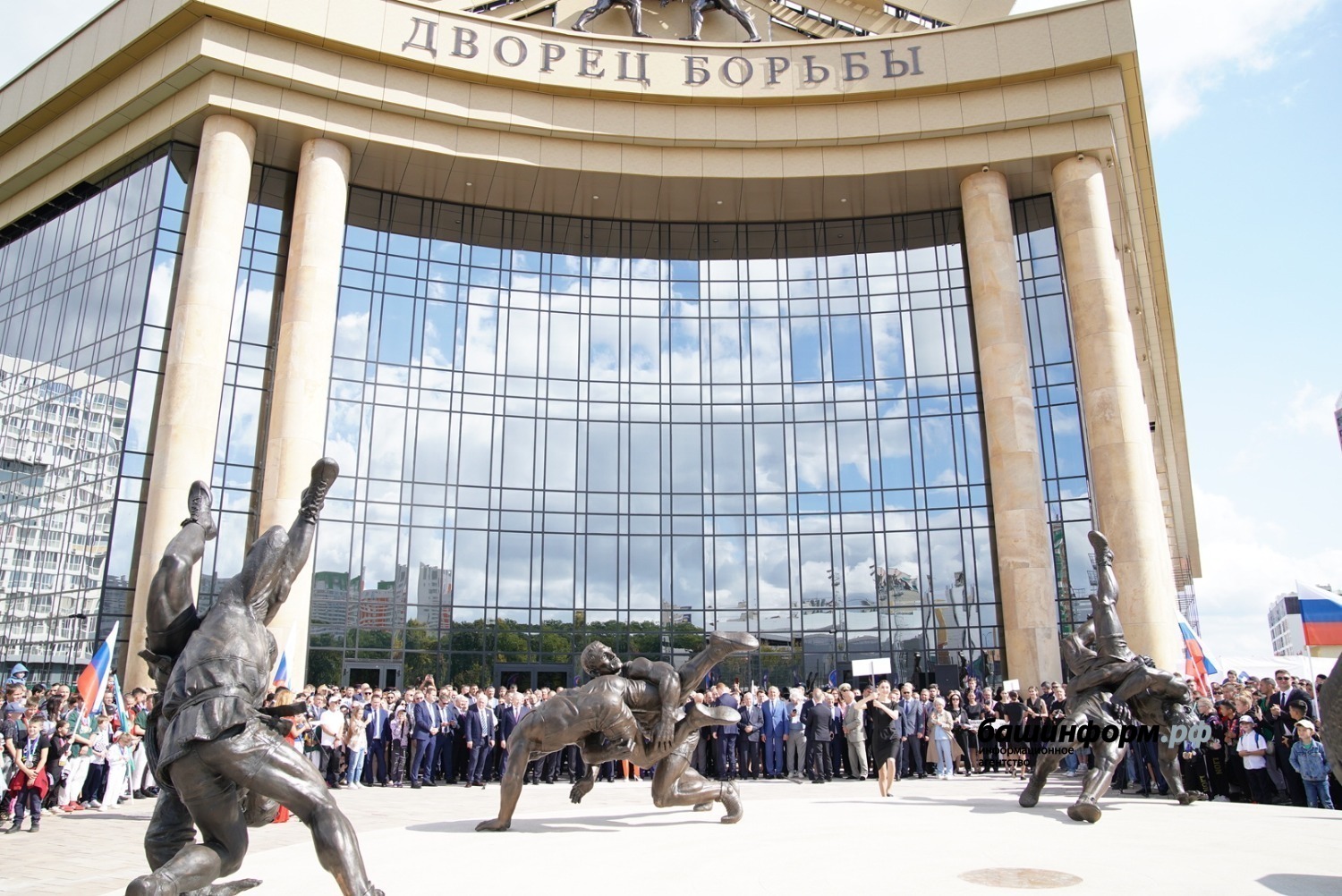 Олег Яровиков