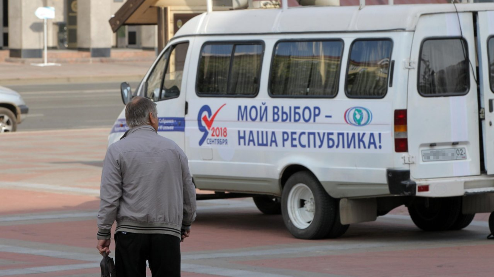 Олег Яровиков