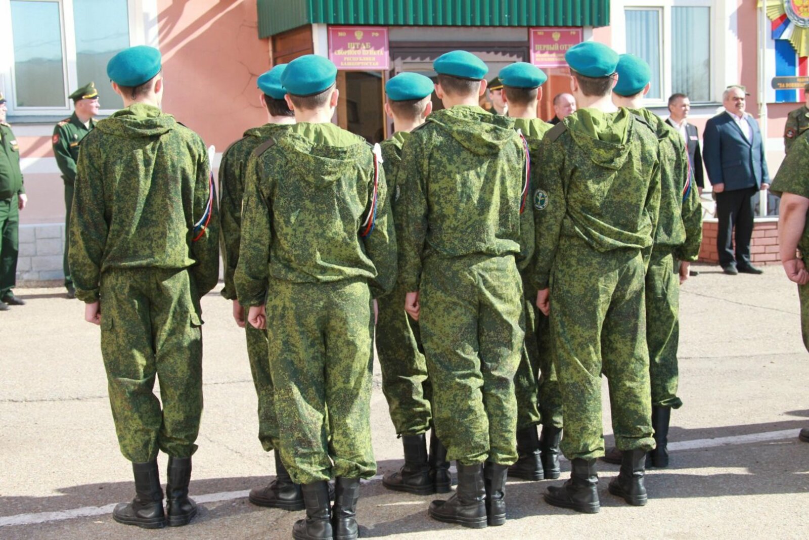 Олег Яровиков