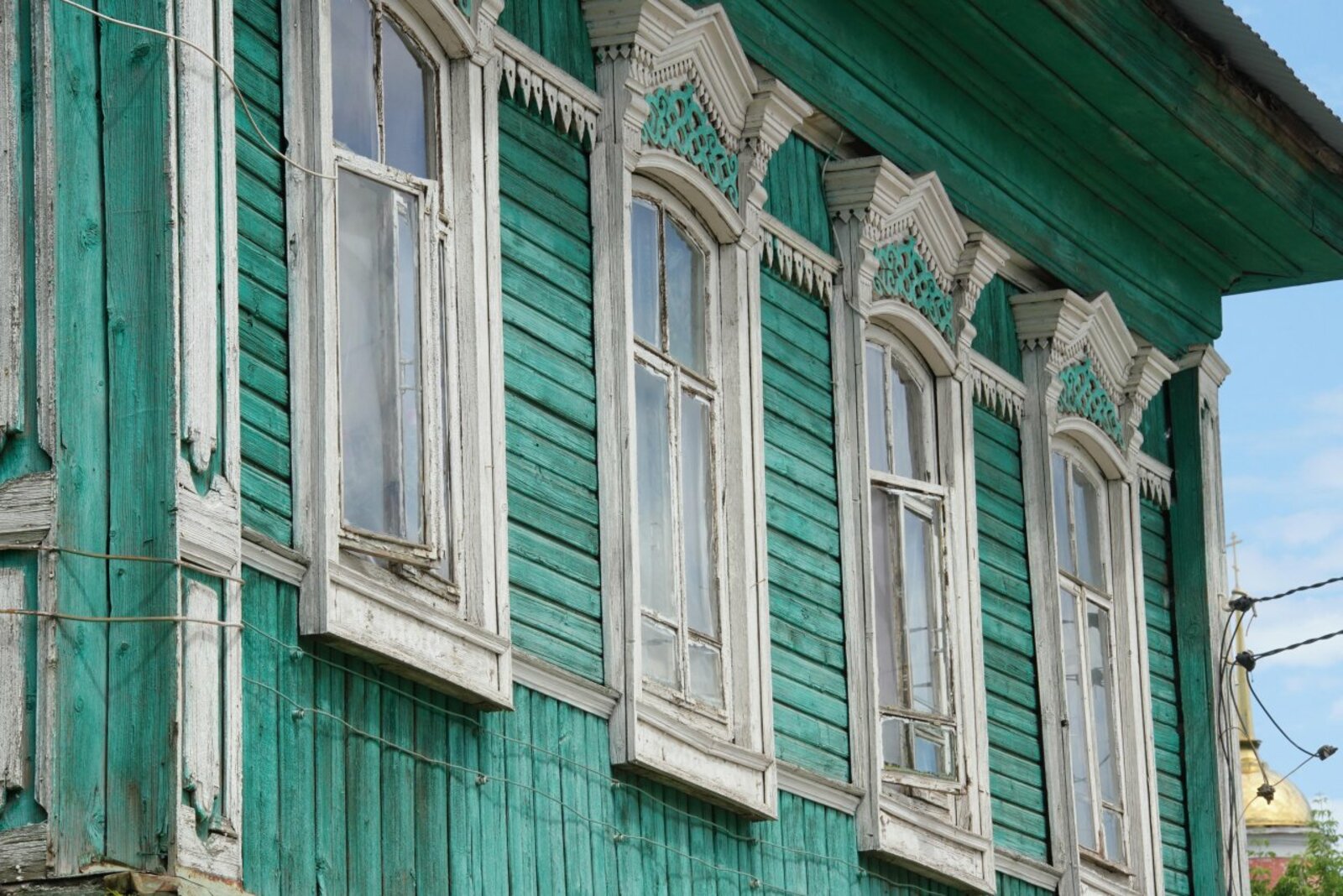 Олег Яровиков