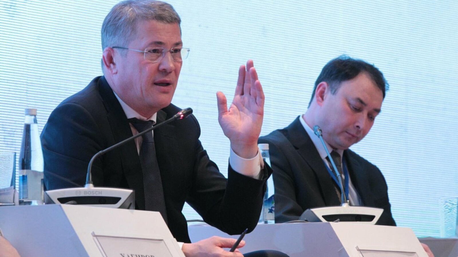 Олег Яровиков