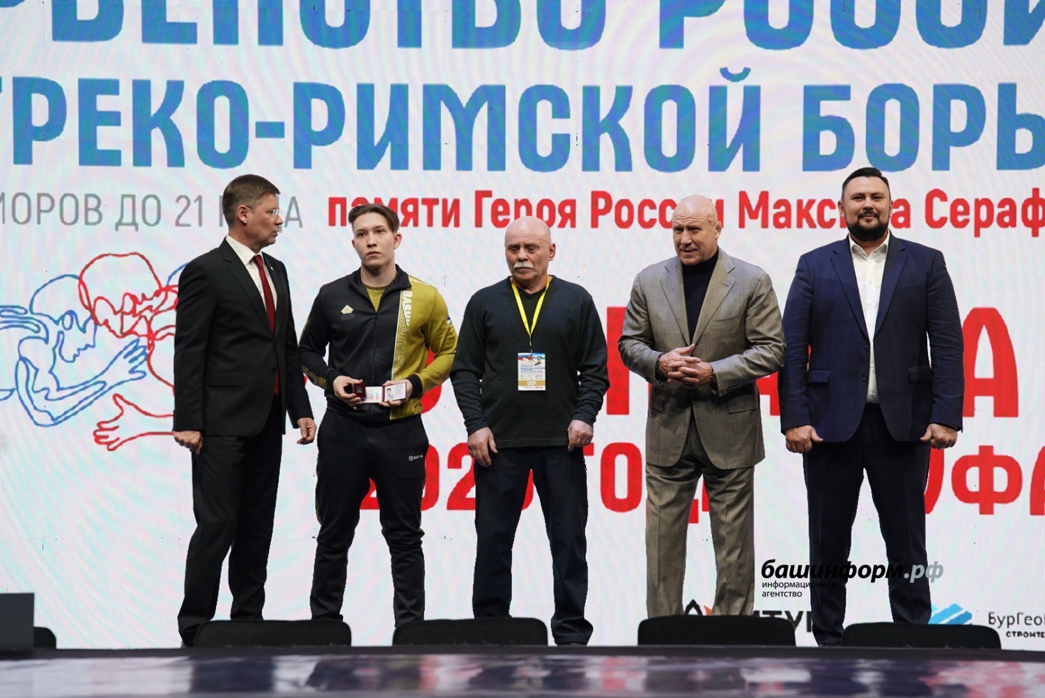 Олег Яровиков