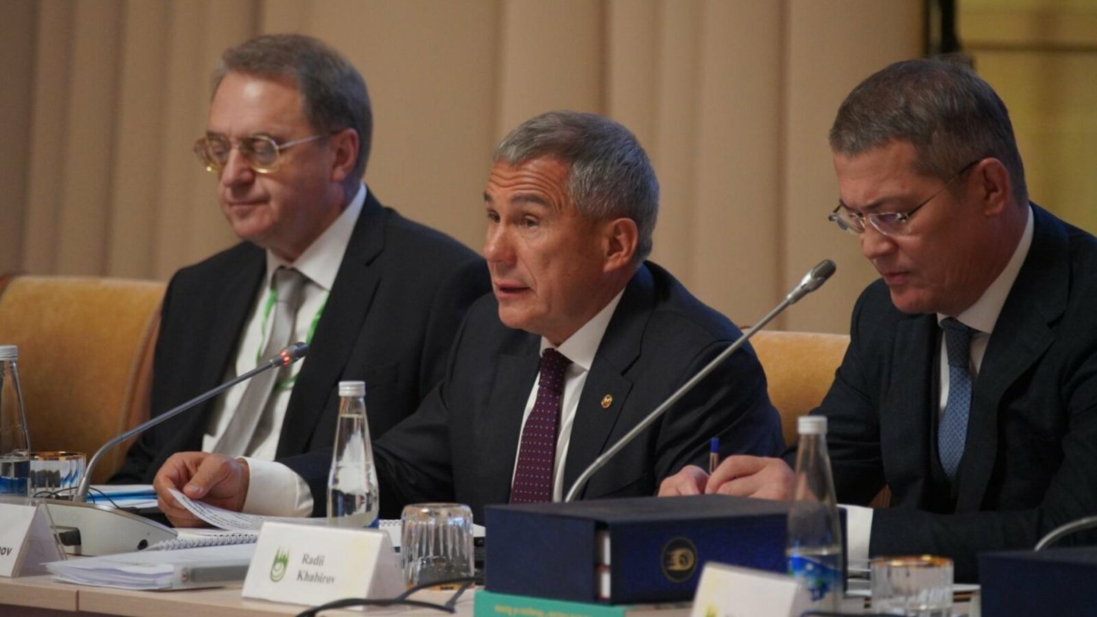 Олег Яровиков