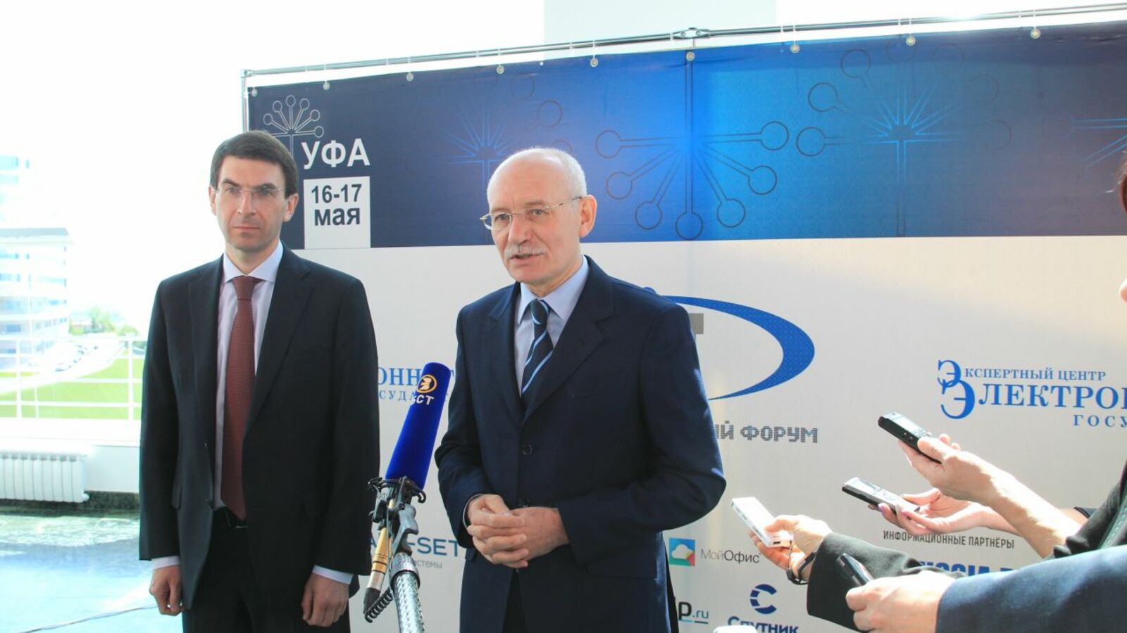 Олег Яровиков