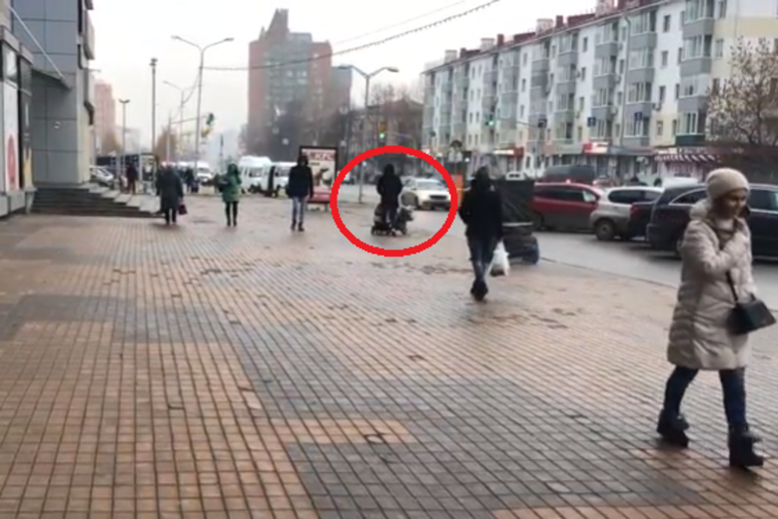 автор