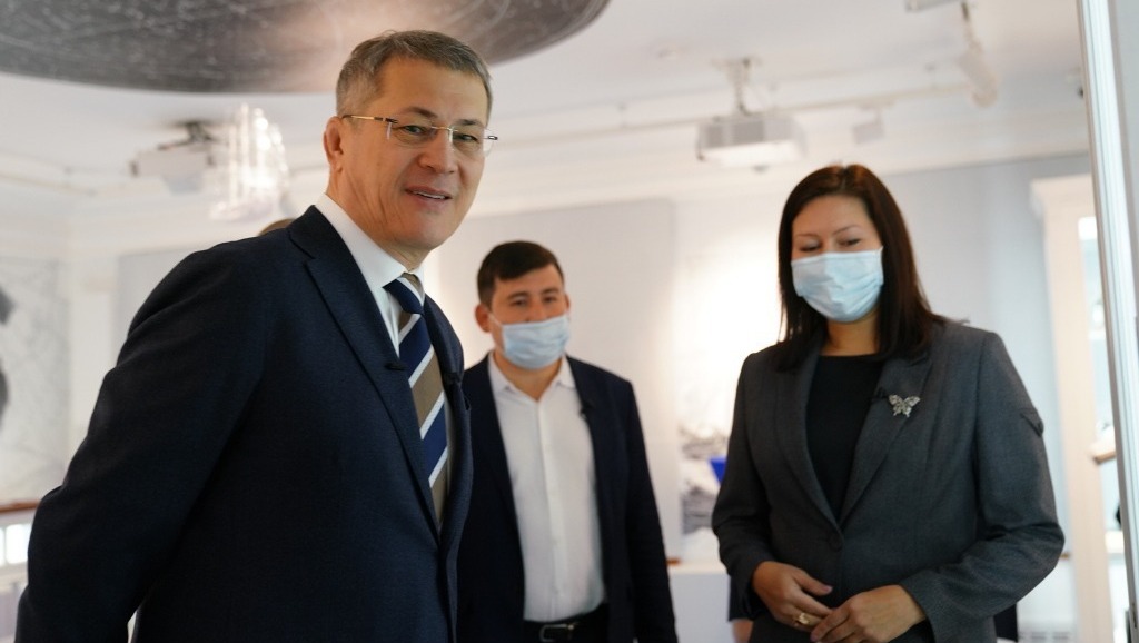 Олег Яровиков