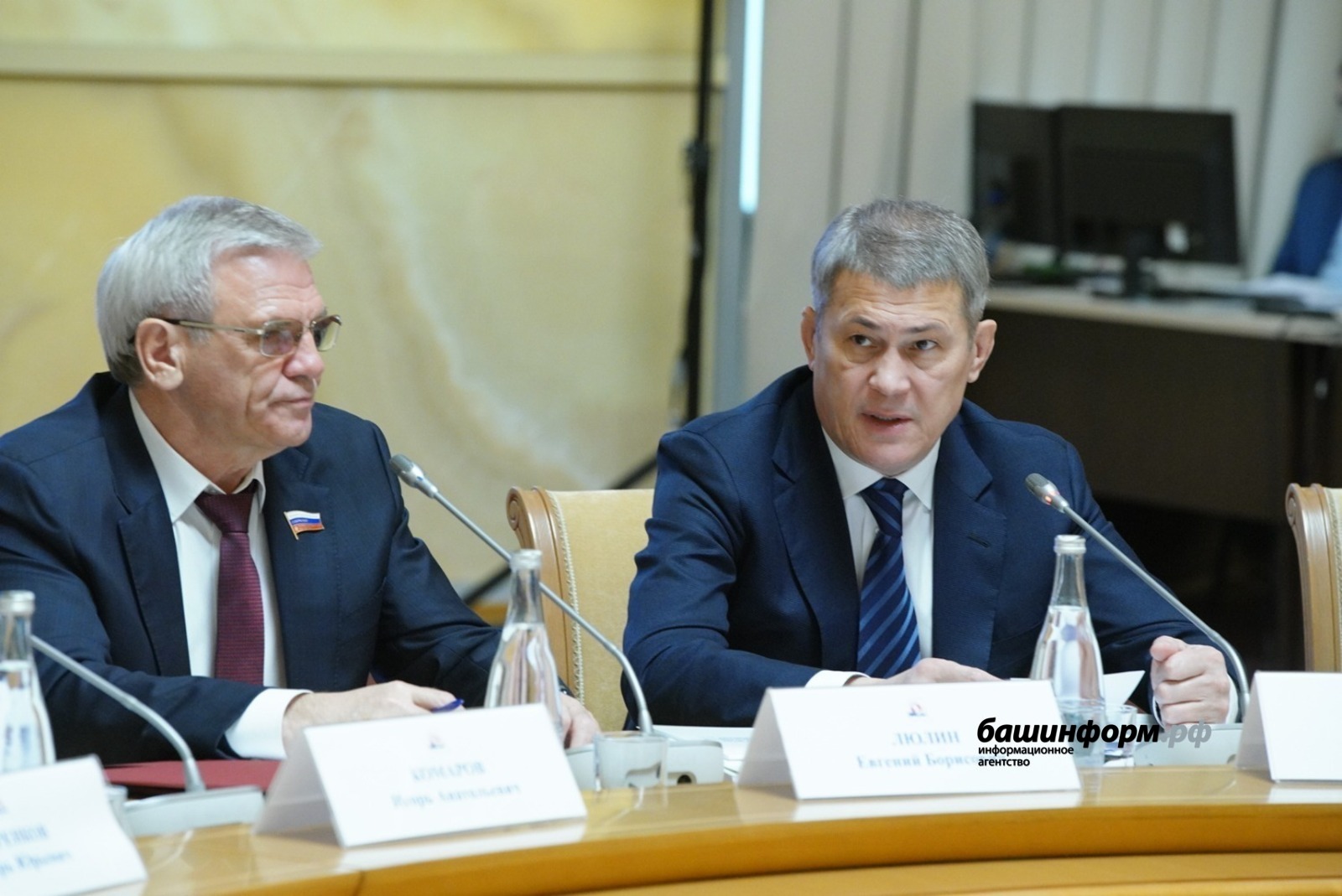 Олег Яровиков