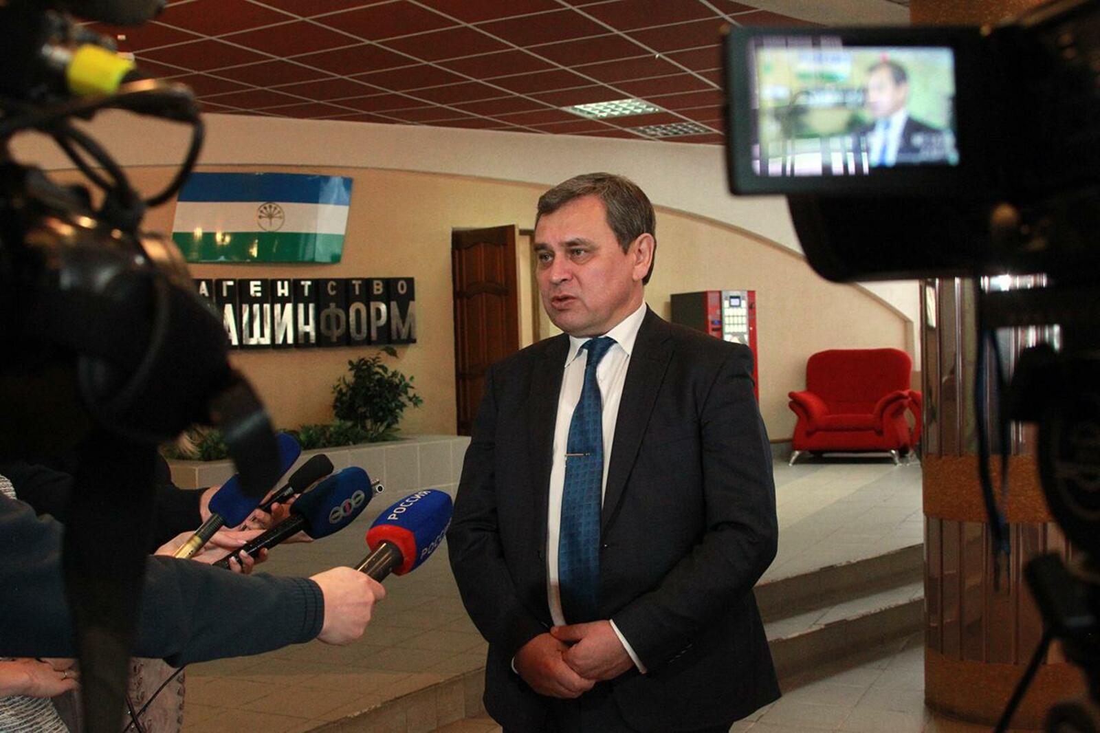 Олег Яровиков