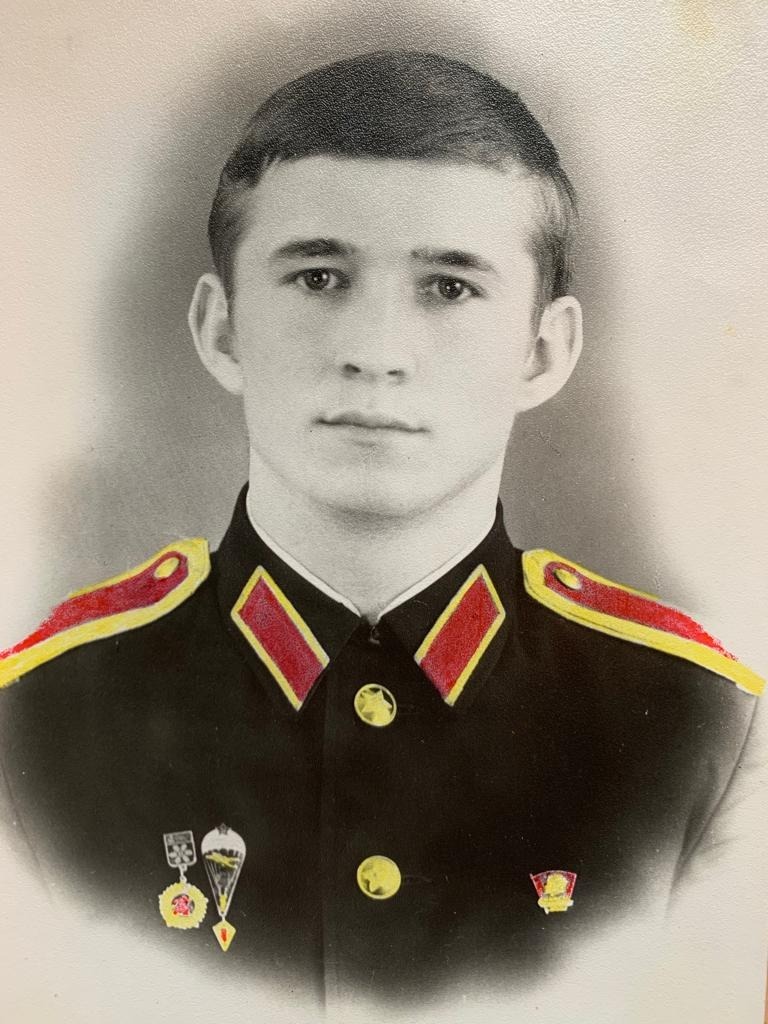 из личного архива Сергея Тулина  Сергей Тулин в Казанском  суворовском военном училище