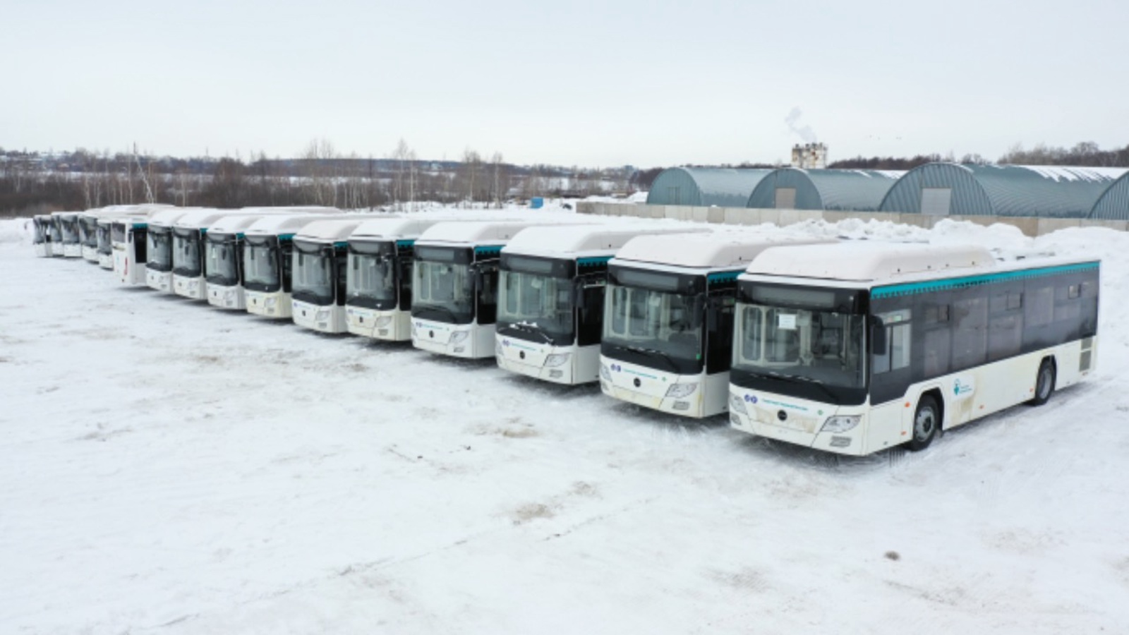 Радий Хабиров: С понедельника на улицах Уфы появятся ещё 35 новых автобусов
