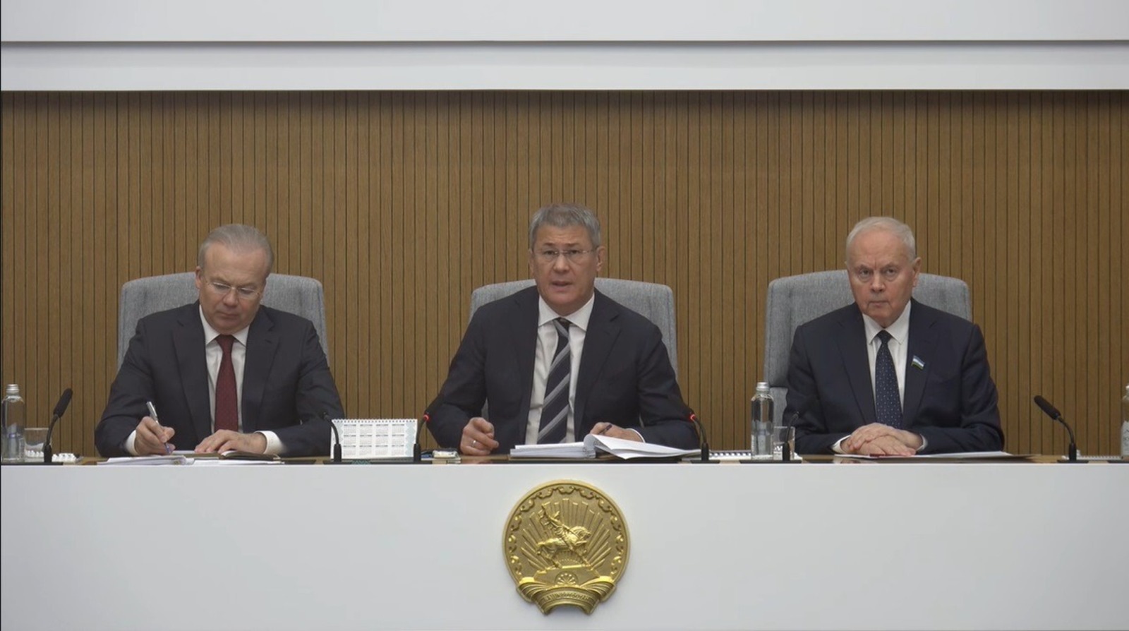 скриншот трансляции оперативного совещания правительства РБ