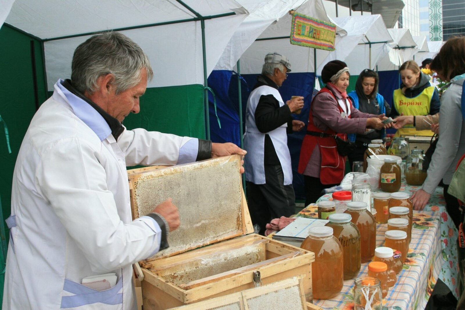 Андрей Старостин