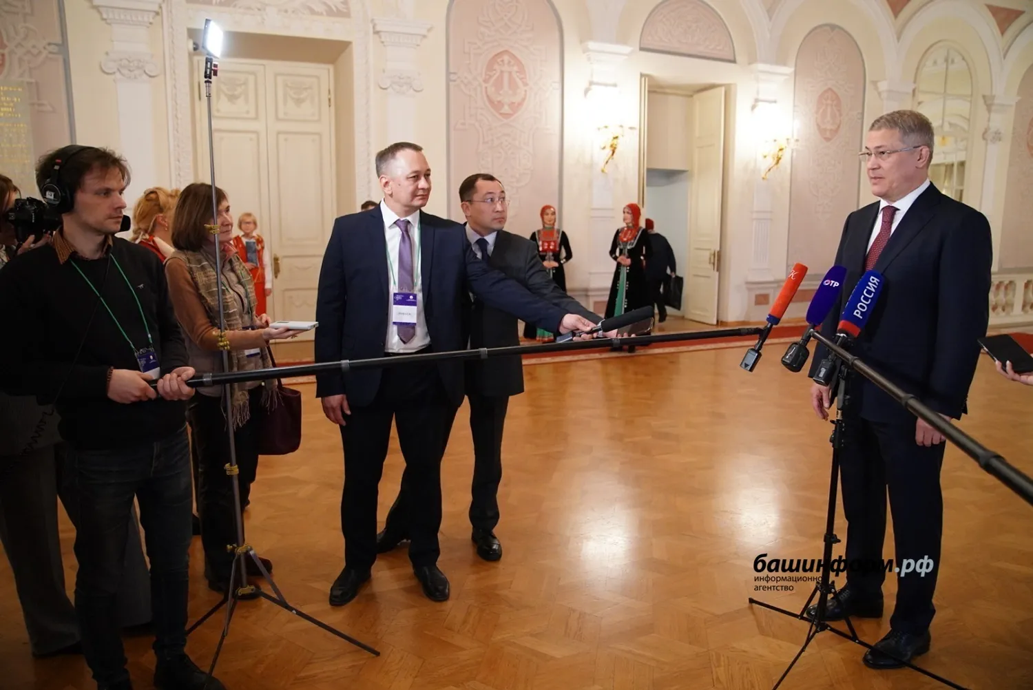 Олег Яровиков