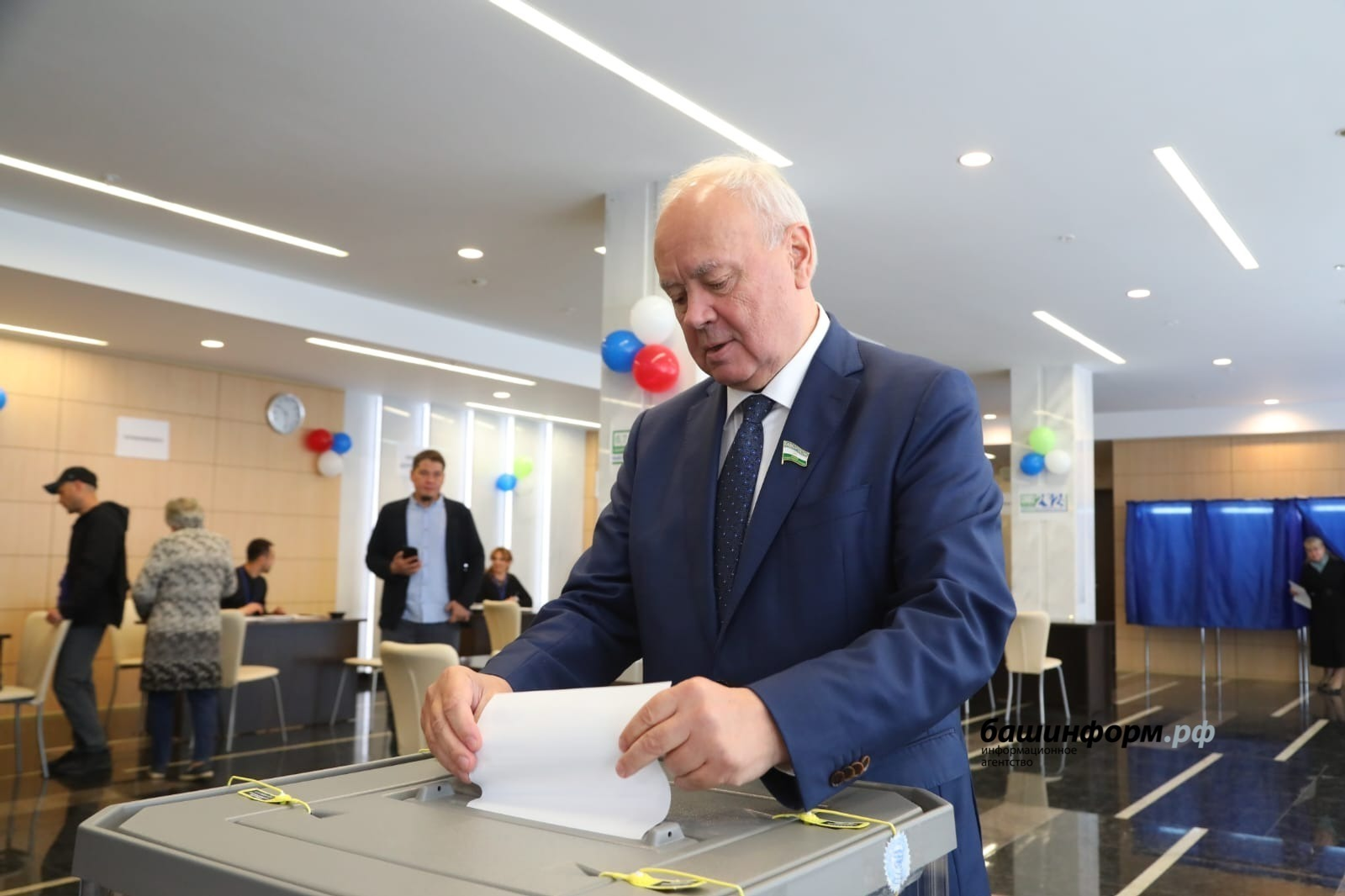 Валерий Шахов