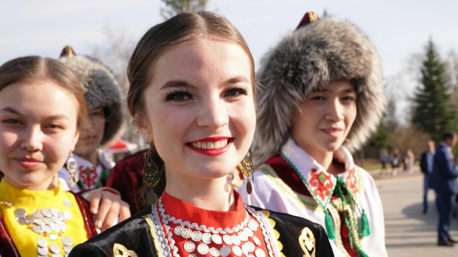 Олег Яровиков