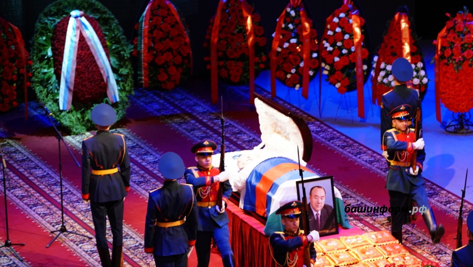 Олег Яровиков